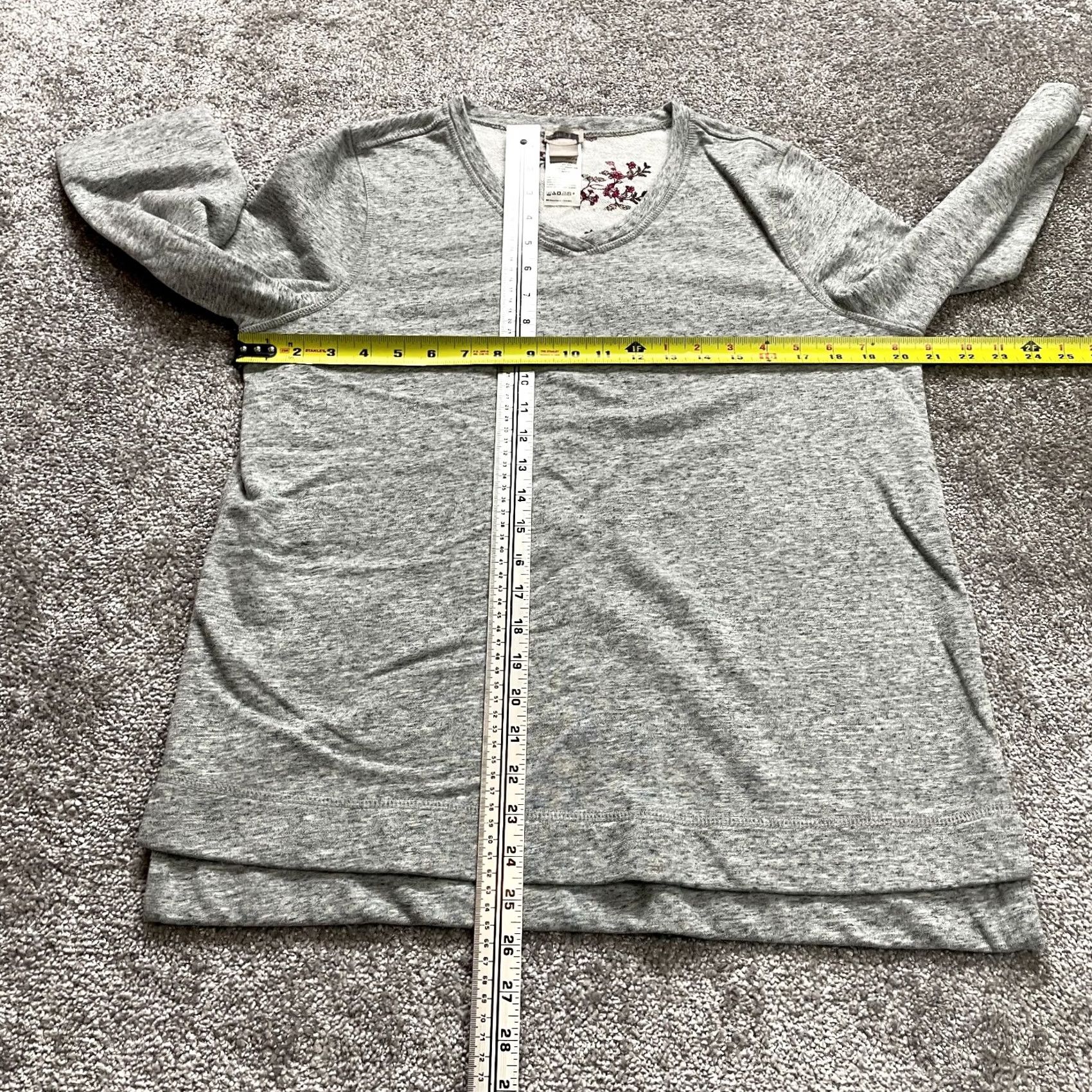 Vintage Chico's Zenergy Sweatshirt Sweater Womens Chico Size 12P US Size Large 12P Gray Shirt Pullover Knit V-Neck 3/4 Sleeve Stretch Old? Size XL / US 12-14 / IT 48-50 - 7 Thumbnail