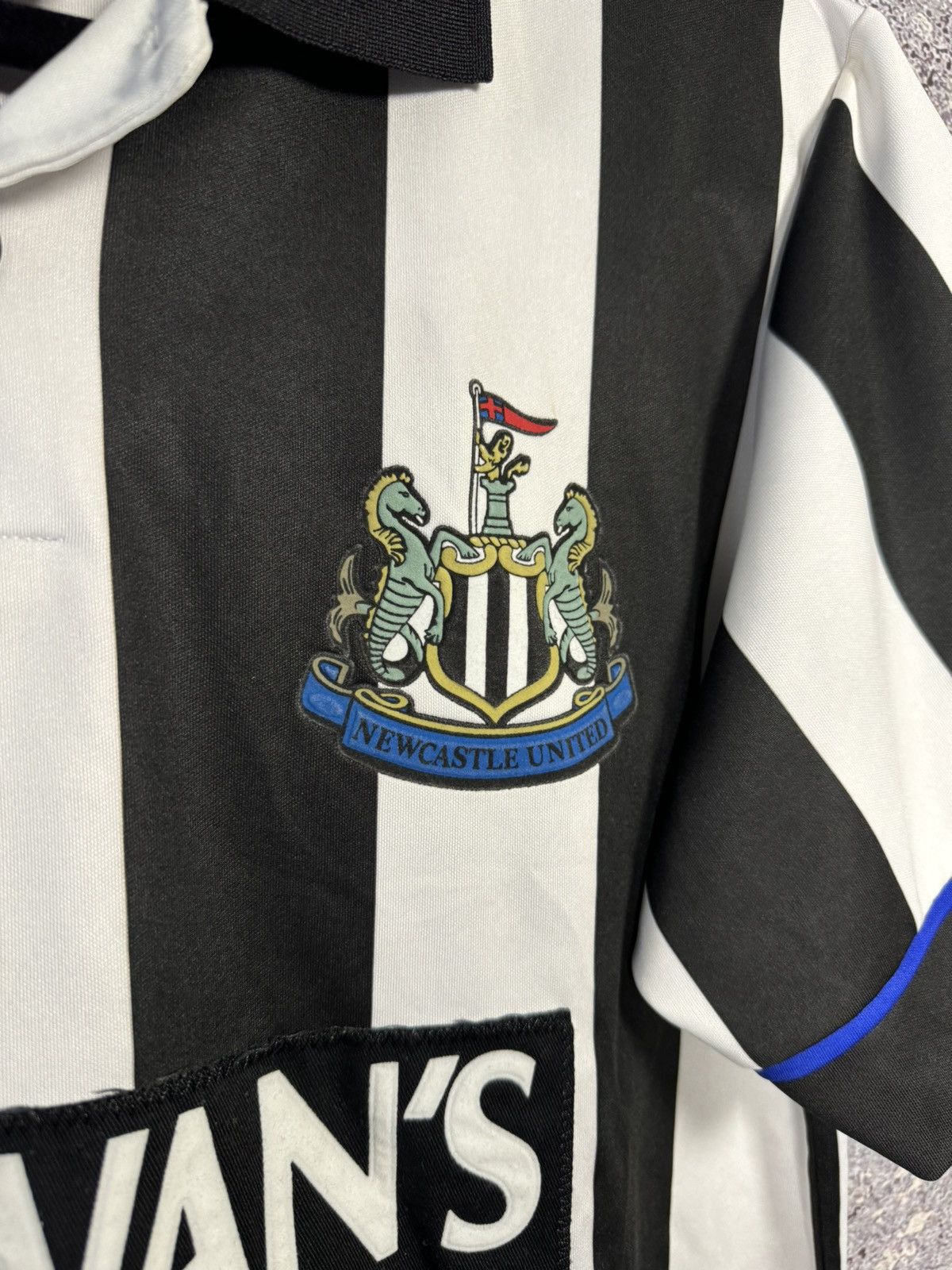 Vintage 90’s Newcastle United 1993/94 Home 2 Score Draw Jersey Size US S / EU 44-46 / 1 - 10 Thumbnail