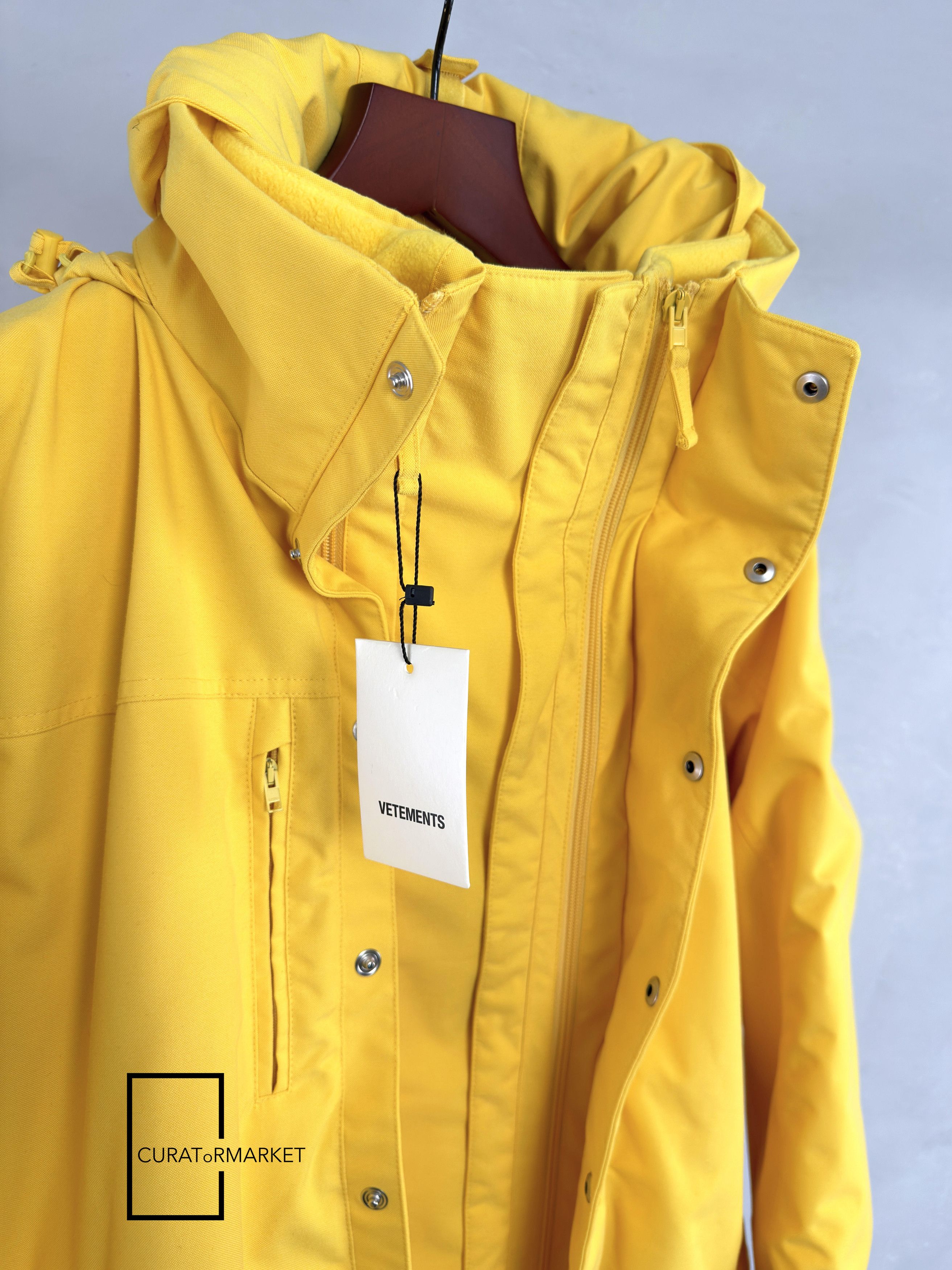 Vetements Oversized Demna Angela Reversible Double Sided Hood FW18 Size US S / EU 44-46 / 1 - 14 Thumbnail