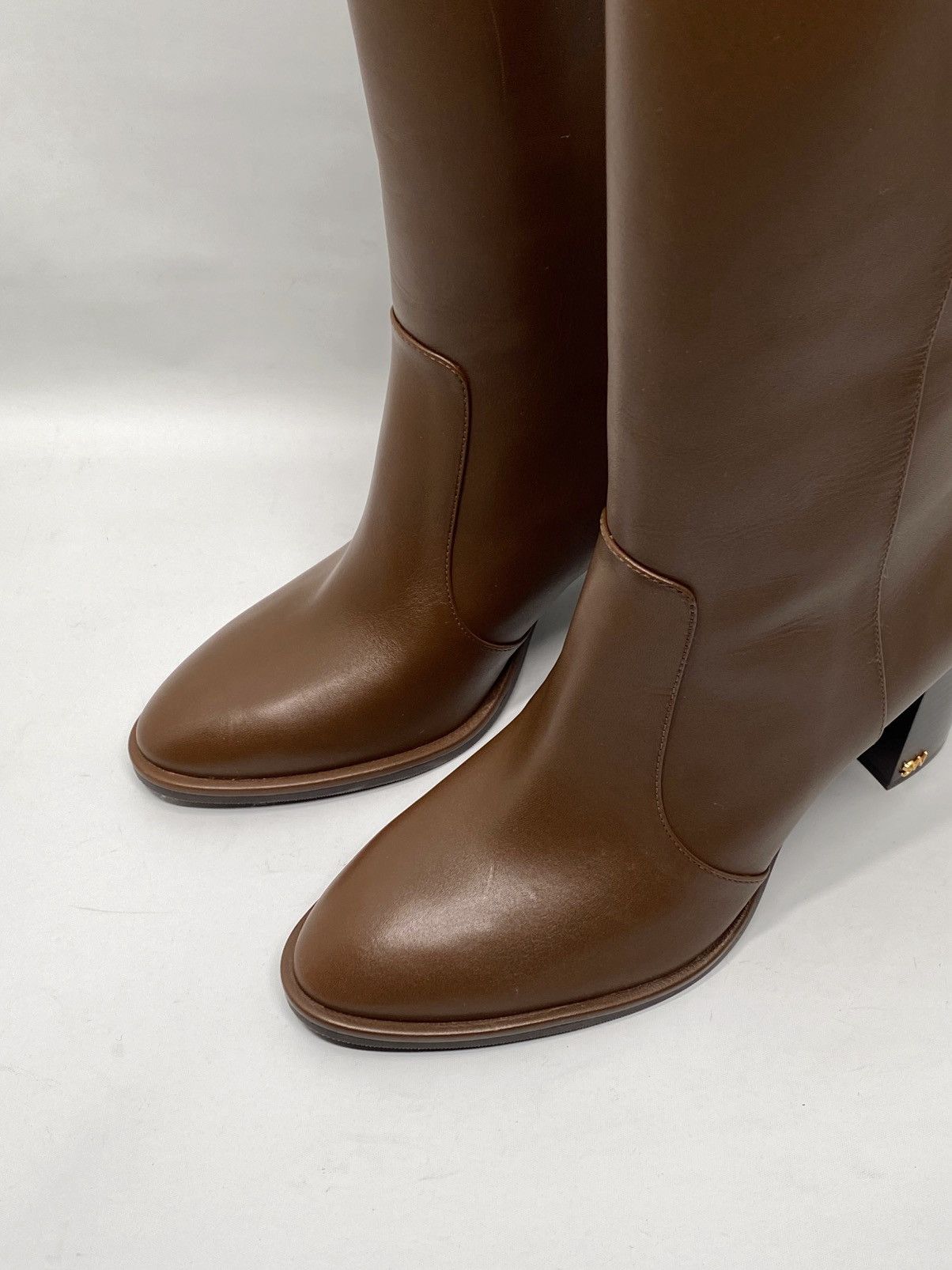 Stuart Weitzman Stuart Weitzman Leather Knee High Boots size 7.5 Size US 7.5 / IT 37.5 - 8 Thumbnail