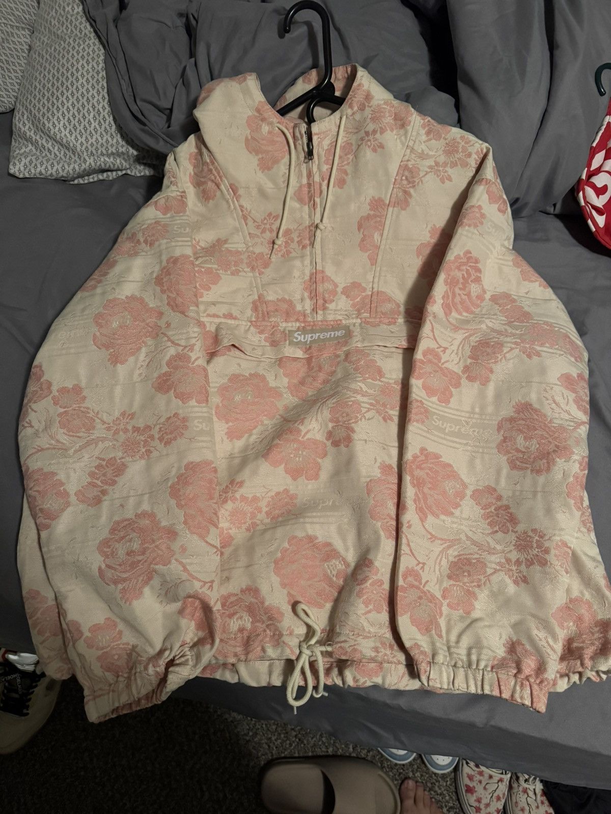 【Lサイズ】Supreme Floral Tapestry Anorak Supreme Floral Tapestry Anorak (SS21) - $198