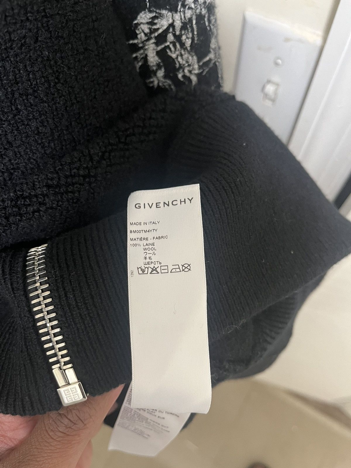 Givenchy Oversized Barbed Wire Printed Zip Up Hoodie Sz S Size US S / EU 44-46 / 1 - 7 Thumbnail