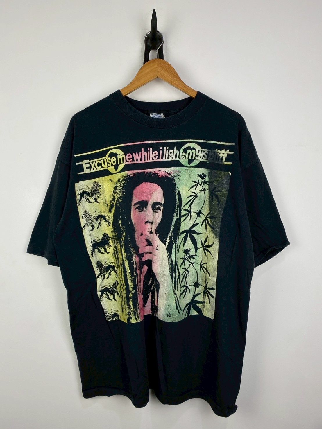 Bob Marley Vintage Bob Marley While I Light My Spliff T-Shirts DO1181 Size US XXL / EU 58 / 5 - 2 Thumbnail