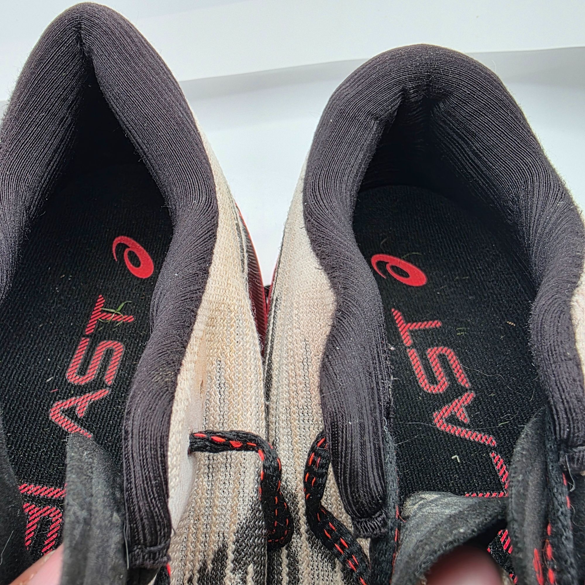 Asics Asics Novablast 3 Mens Size 9 Running Shoes Black Red Lightw Size US 9 / EU 42 - 7 Thumbnail