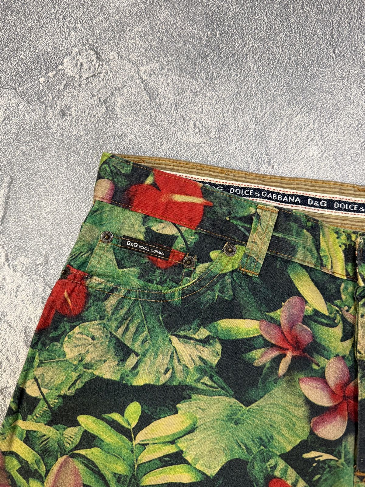 Dolce & Gabbana Dolce and Gabbana - SS ‘03- Full Print Floral Pants Size US 33 - 6 Thumbnail