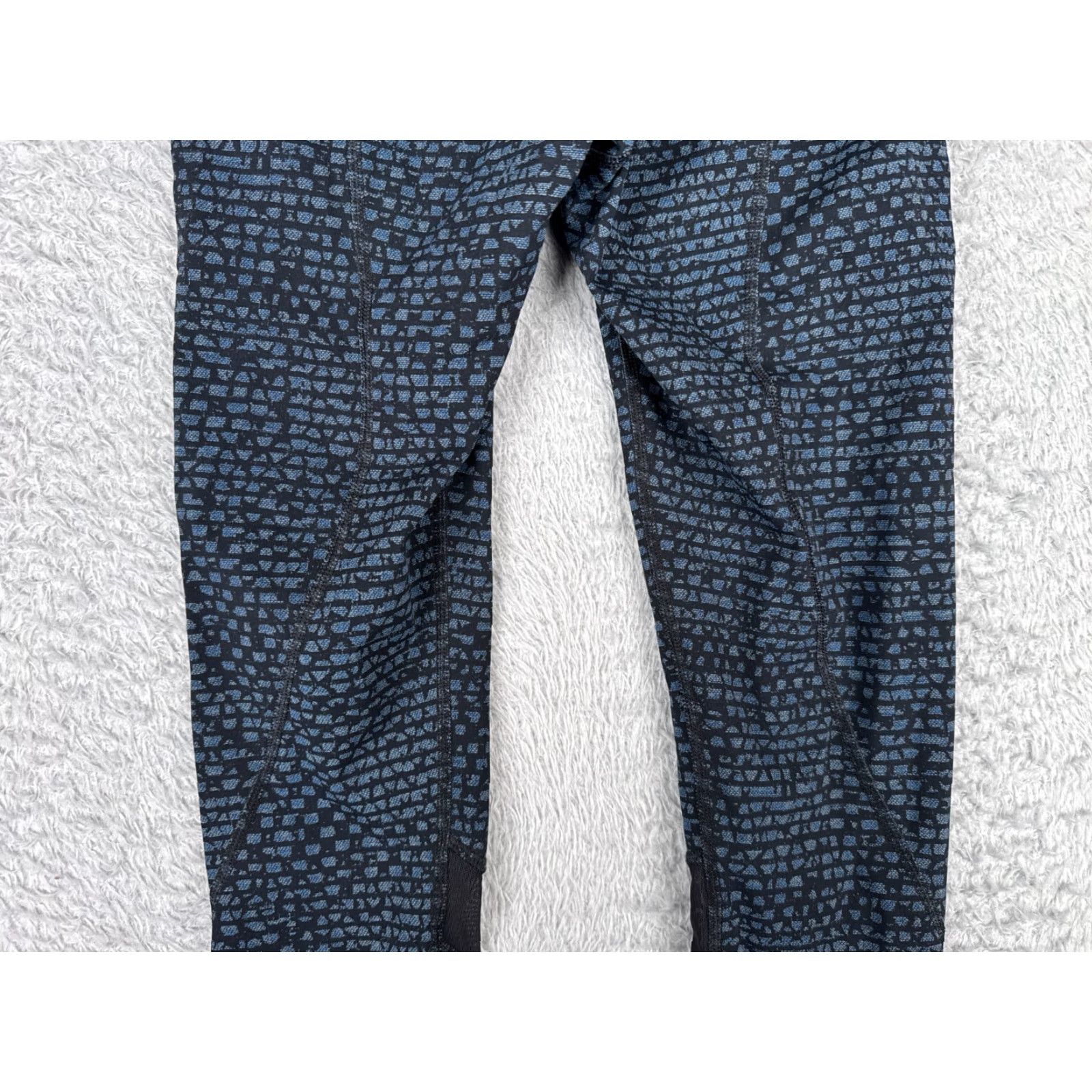 Lululemon Lululemon Pants Women 4 Blue Black Inspire Tight II Luxtreme Run W5AA6S Size 27" / US 4 / IT 40 - 3 Thumbnail