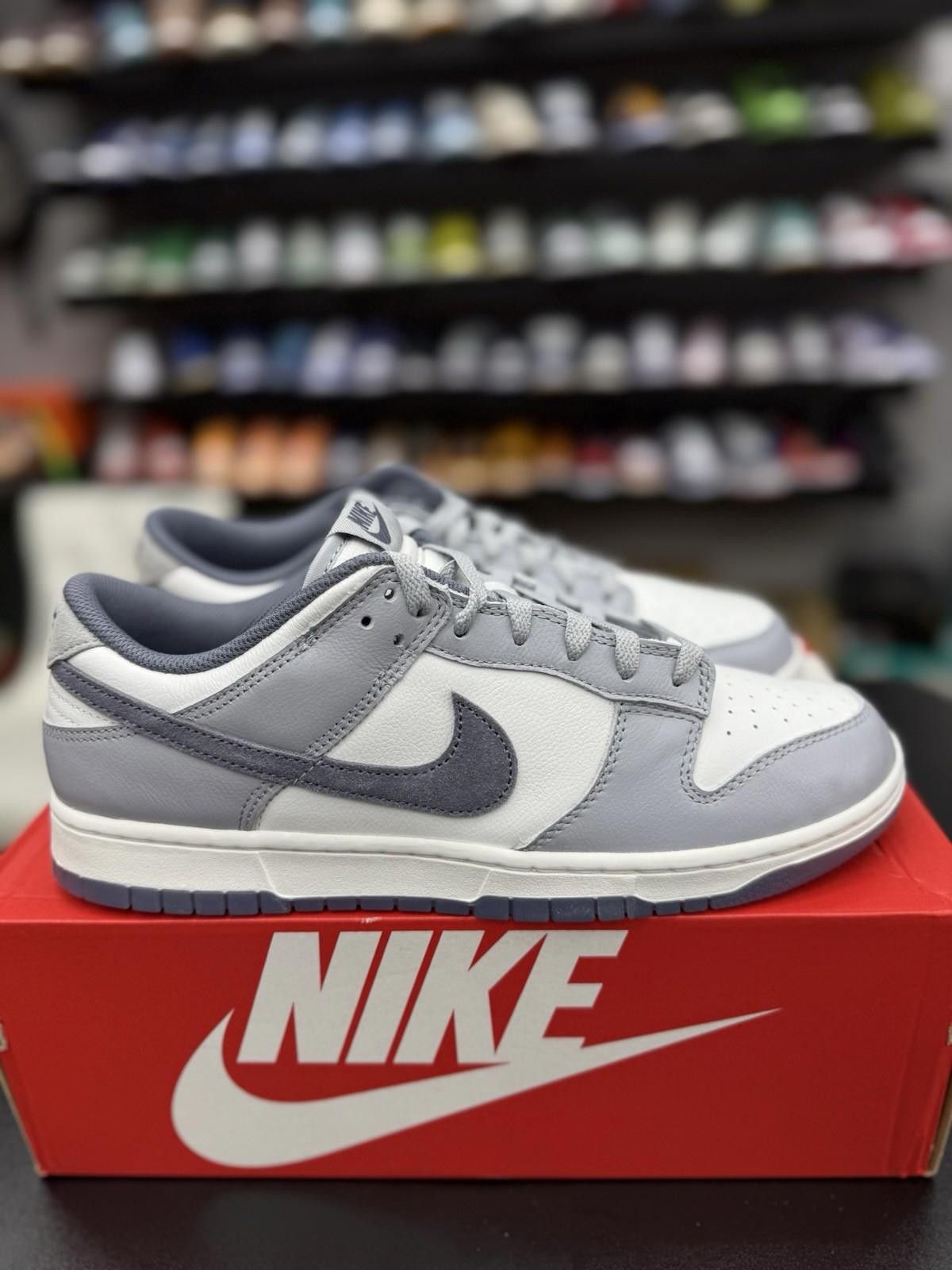 Nike Nike Dunk Low SE Phantom Khaki 2024 Men's Size 11 NEW Size US 11 / EU 44 - 1 Thumbnail