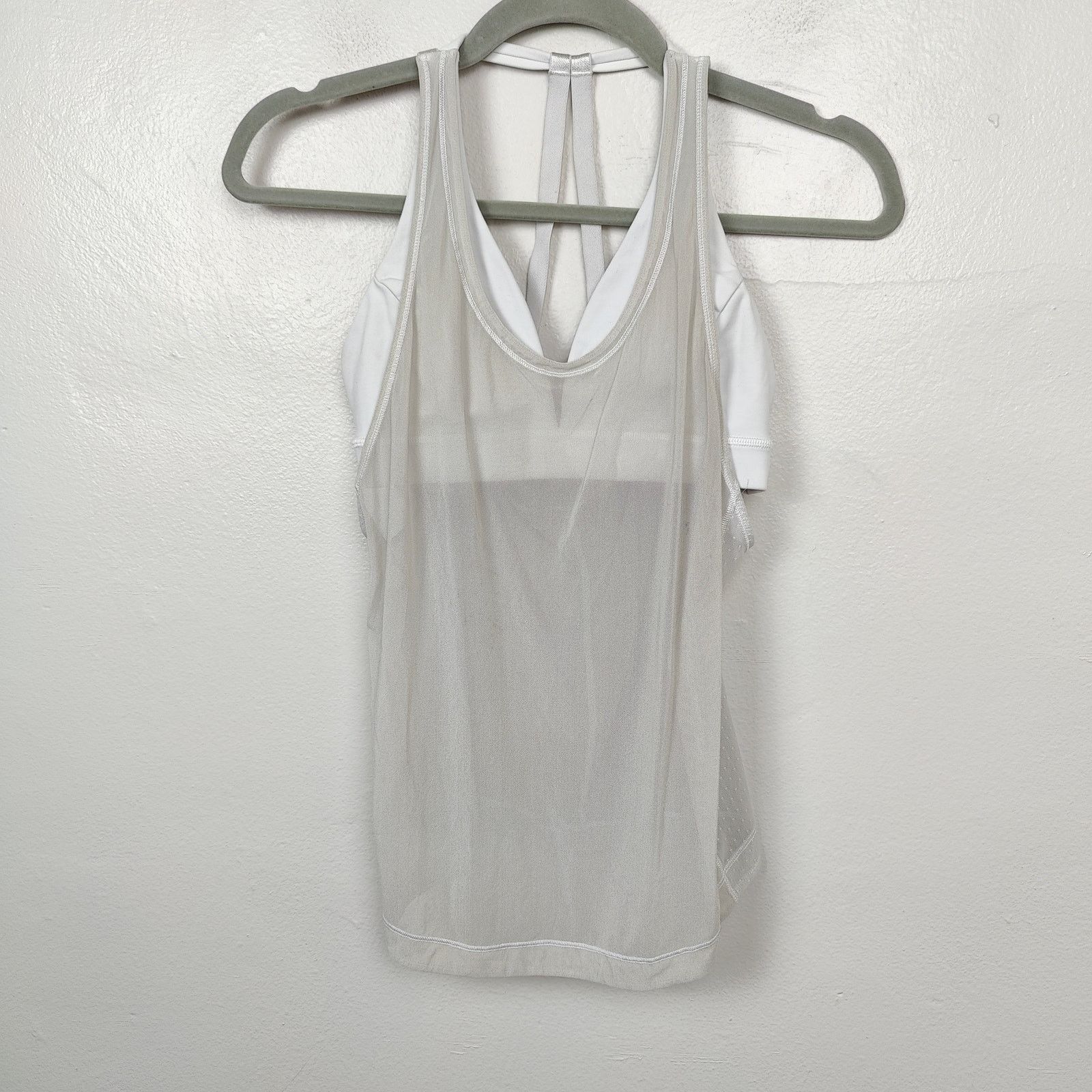 Lululemon Lululemon Revitalize Bra Tank Top White Gray Mesh Sheer Size XS / US 0-2 / IT 36-38 - 1 Thumbnail