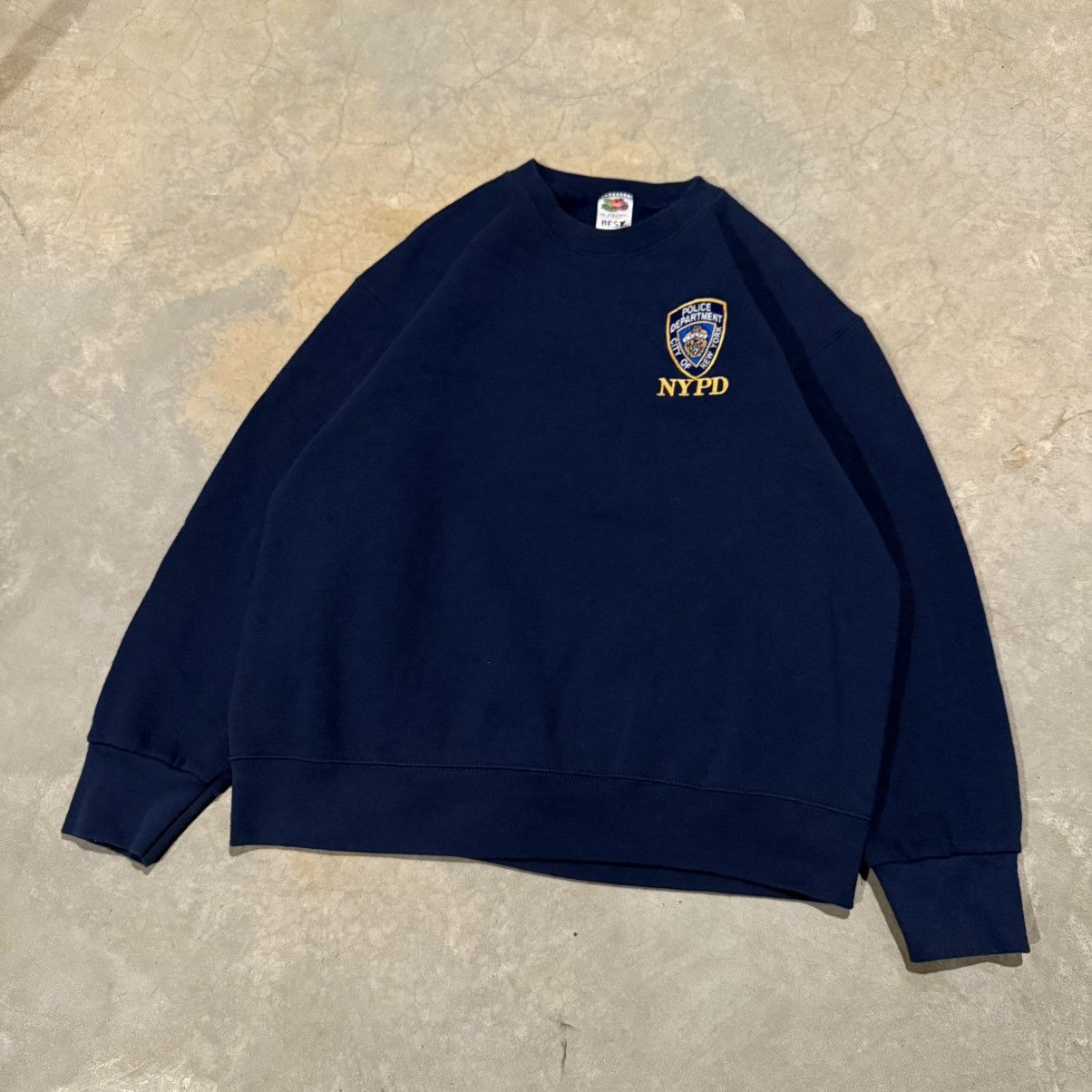 Vintage 2000s NYPD New York Police Badge Faded Crewneck ERD Grunge Size US L / EU 52-54 / 3 - 2 Thumbnail