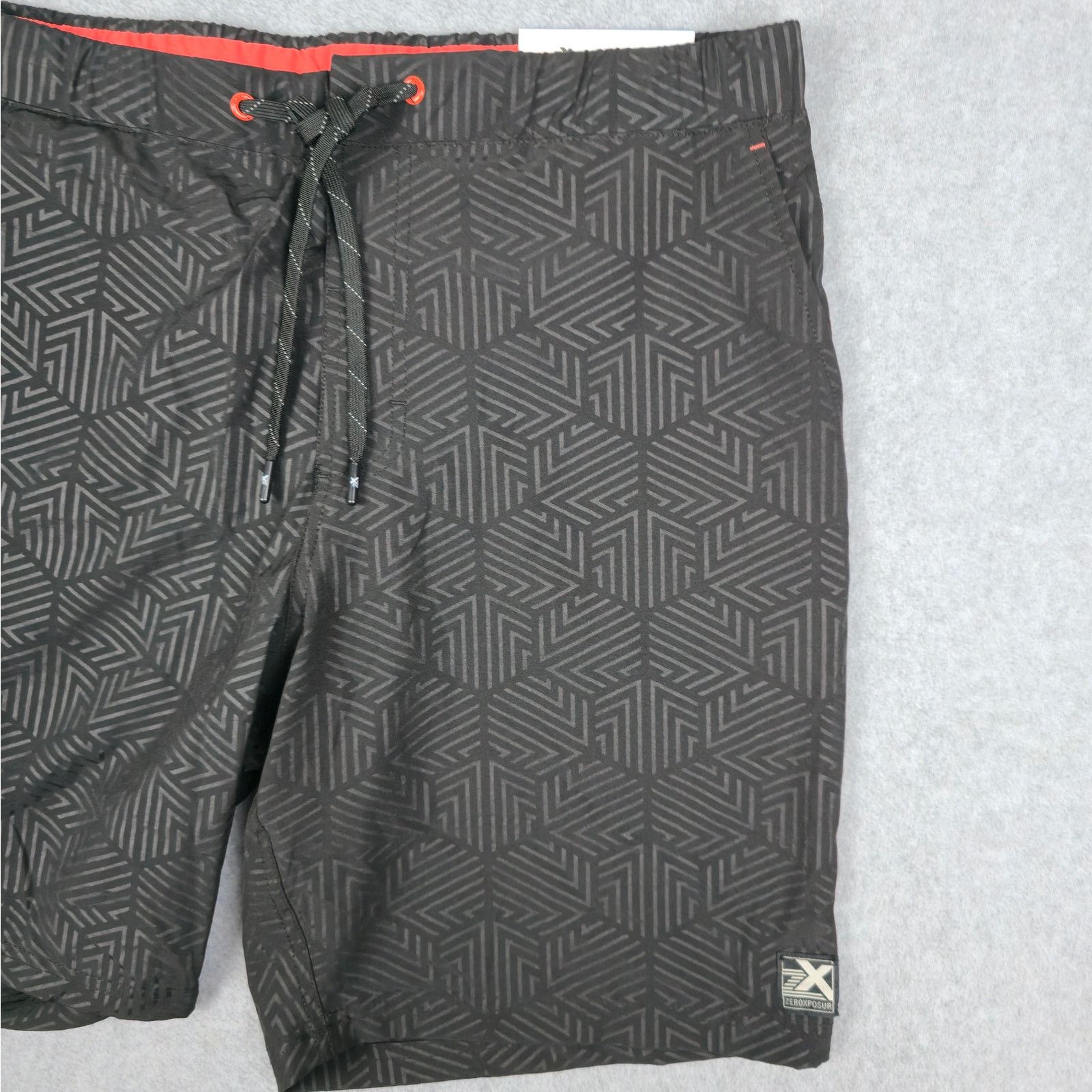 ZeroXposur NWT ZeroXposur Mens Large UV Black Lined Swim Trunks Size US 37 - 4 Thumbnail