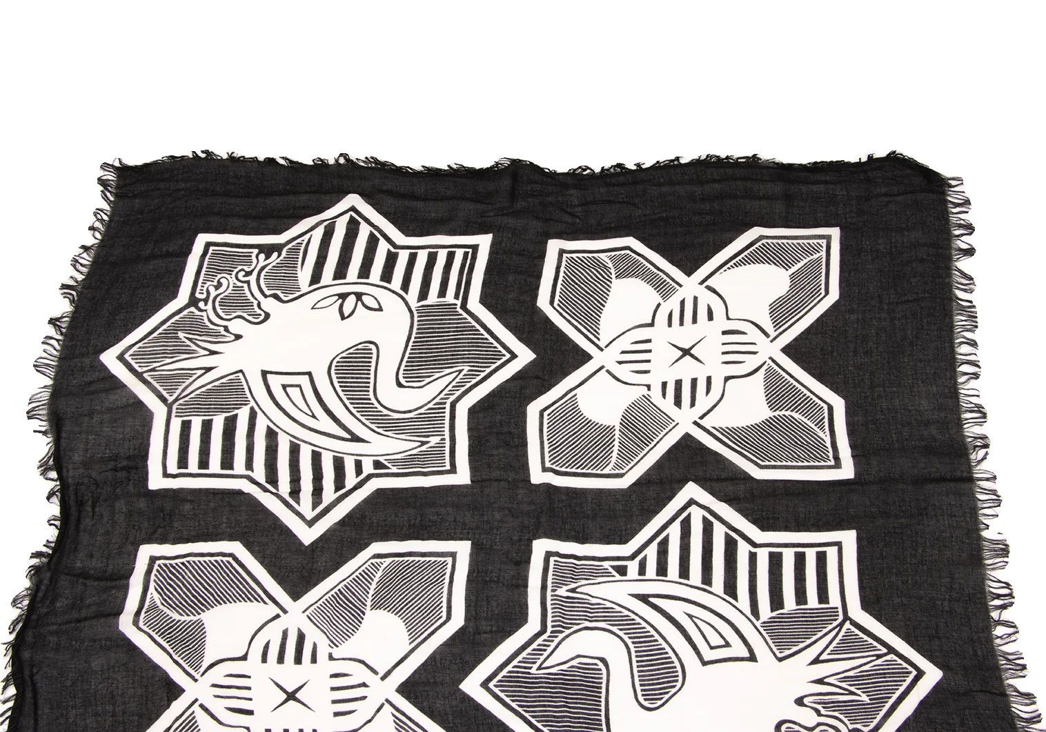 Yohji Yamamoto Yohji Yamamoto Family Crest Print Fringe Scarf Size ONE SIZE - 2 Thumbnail