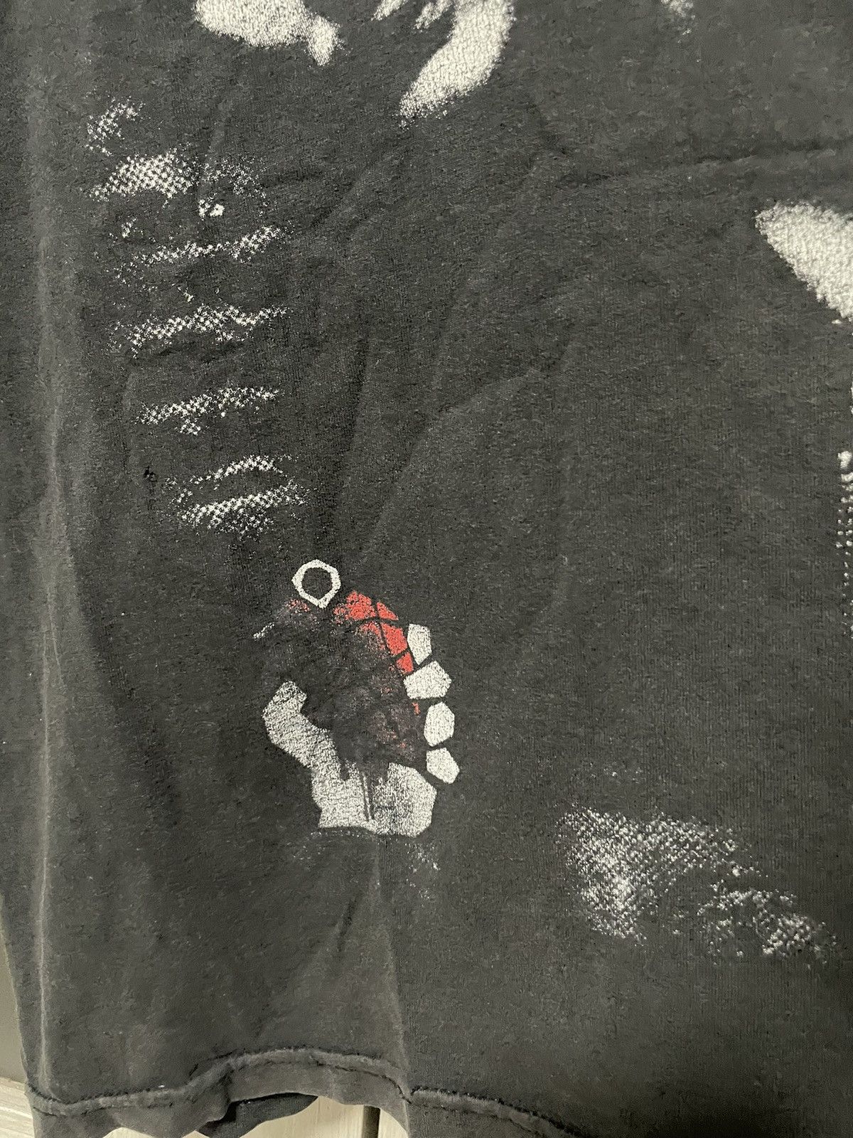 Band Tees × Vintage Green Day Vintage American Idiot AOP T Shirt Tee 2005 Back Size US XL / EU 56 / 4 - 11 Thumbnail