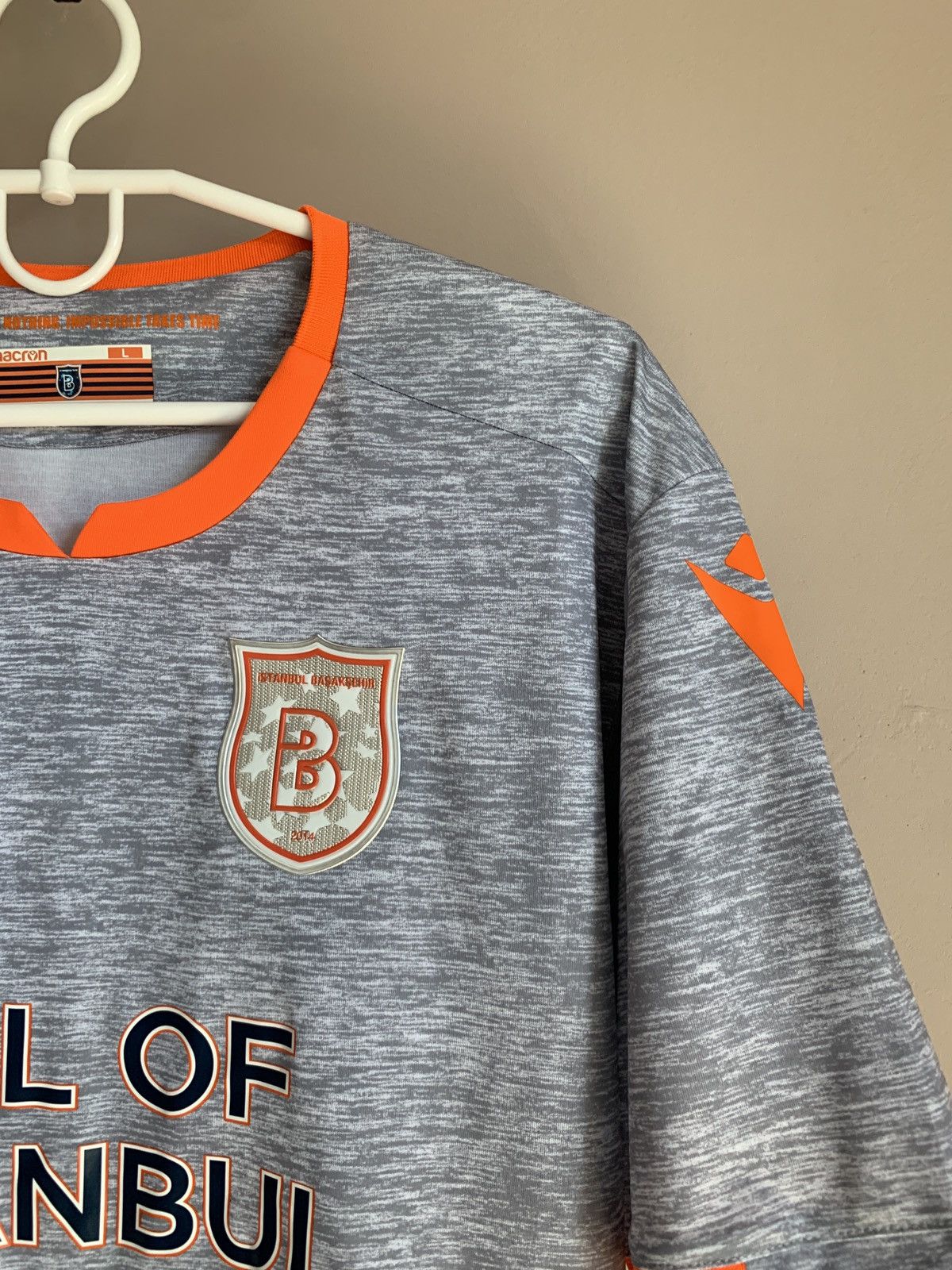 Macron Istanbul Basaksehir 2019 2020 third macron soccer jersey Size US L / EU 52-54 / 3 - 4 Thumbnail
