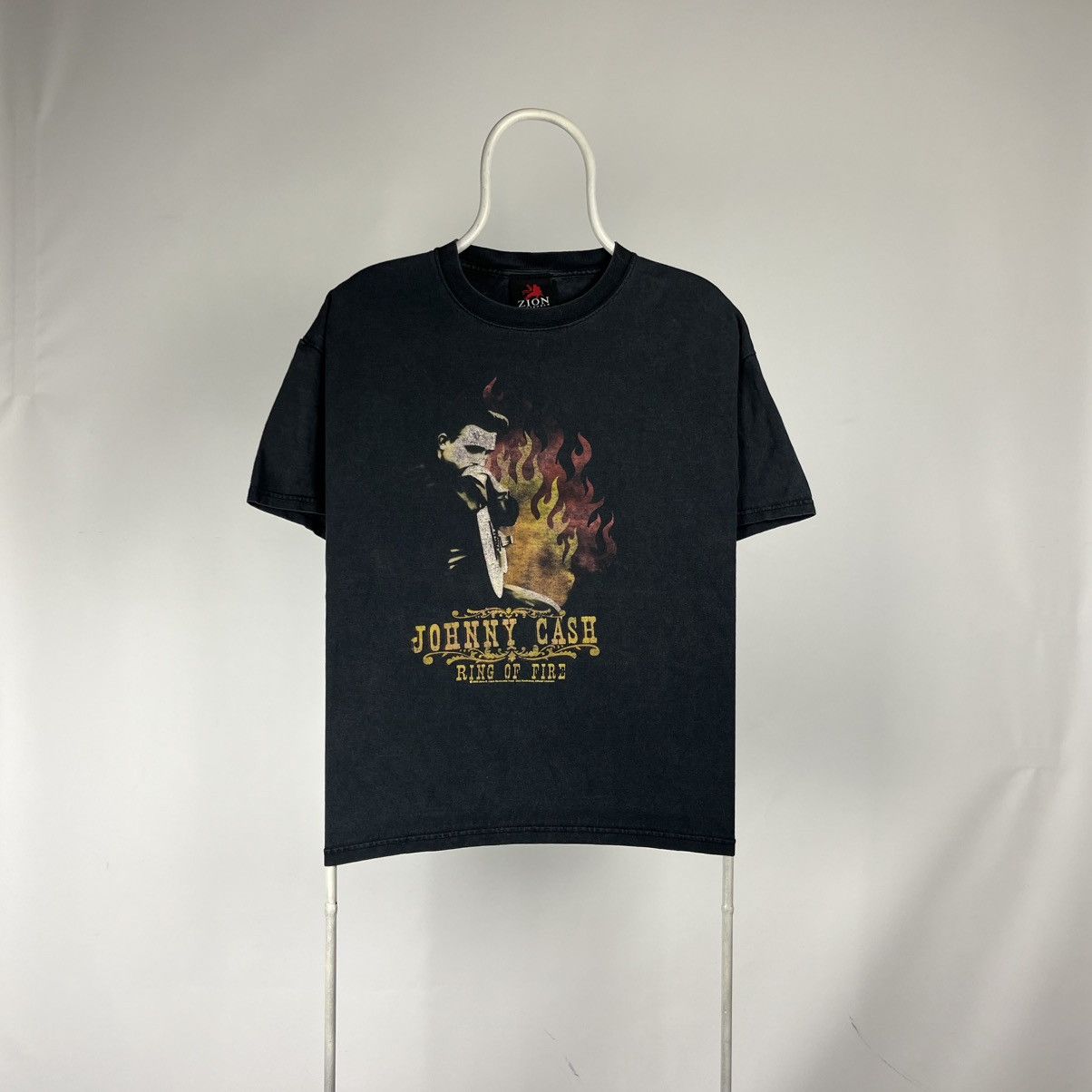 Band Tees Johny Cash Tshirt Ring Of Fire Zion Size Large Size US L / EU 52-54 / 3 - 1 Thumbnail