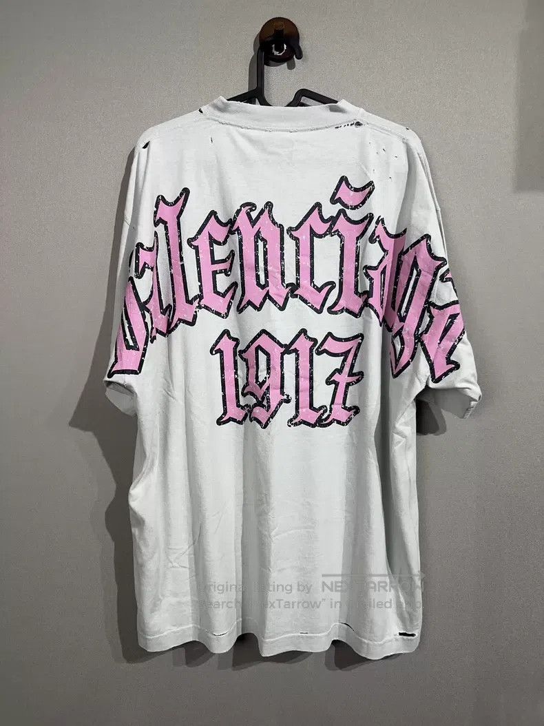 Balenciaga Balenciaga Gothic Lettering Printed Short Sleeve Size US S / EU 44-46 / 1 - 2 Thumbnail