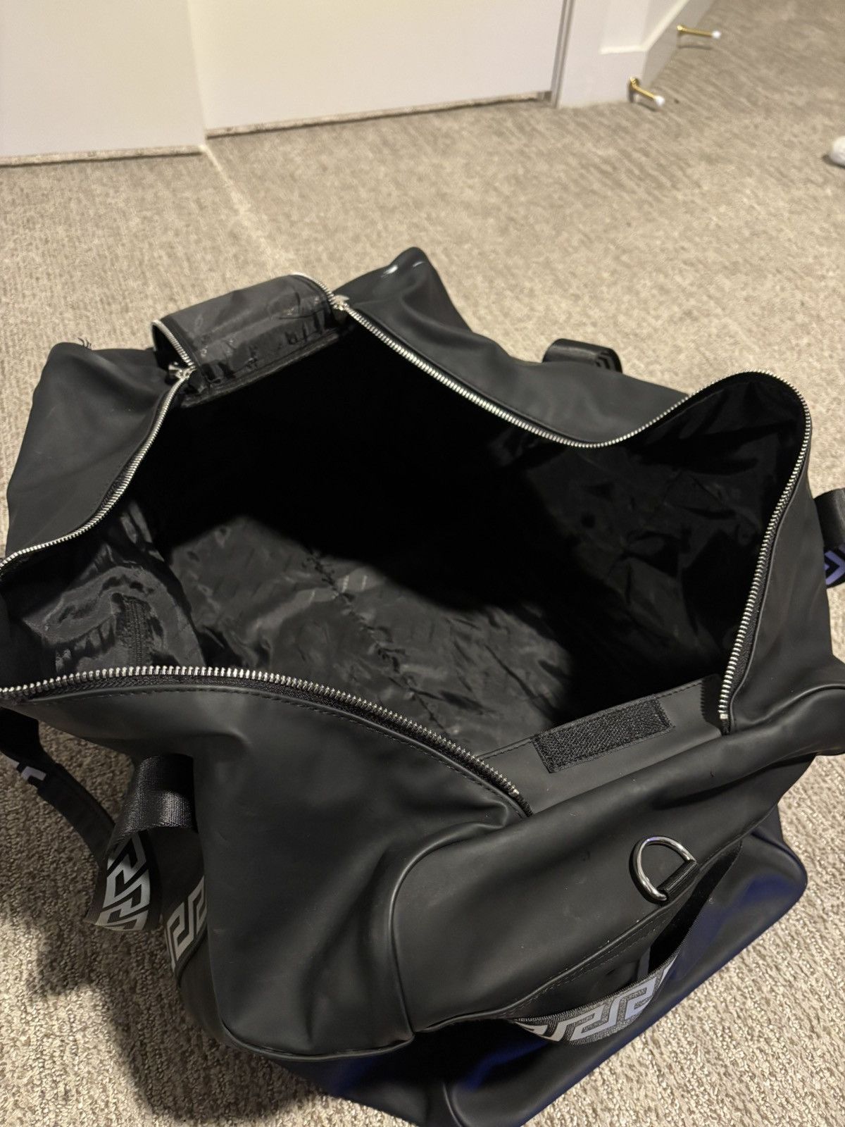 Versace Versace Duffel Bag Gym Weekender Traveler Bag Luggage Size ONE SIZE - 10 Thumbnail