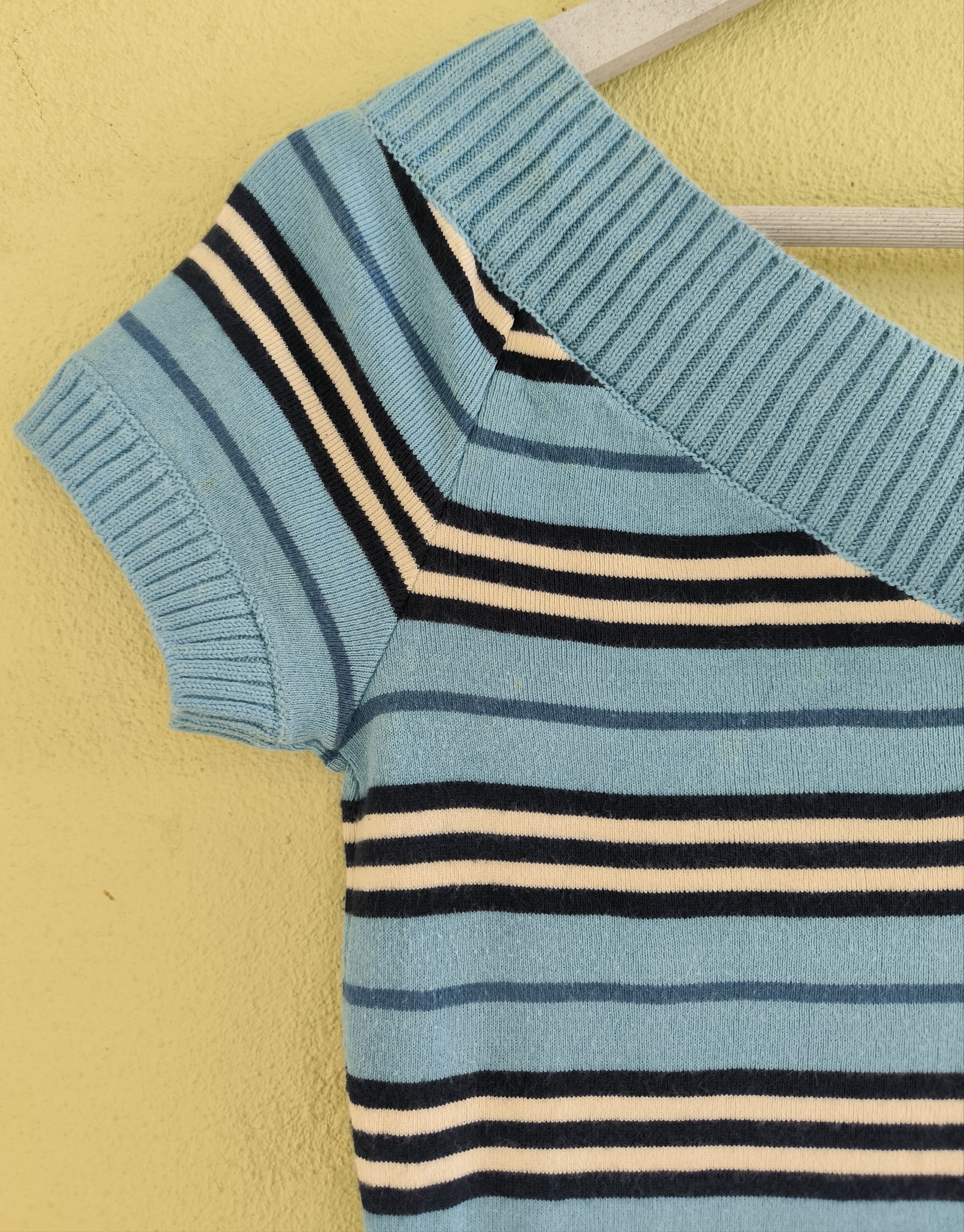 Burberry BURBERRY Blue Label striped v-neck short sleeve sweatshirt Size M / US 6-8 / IT 42-44 - 10 Thumbnail