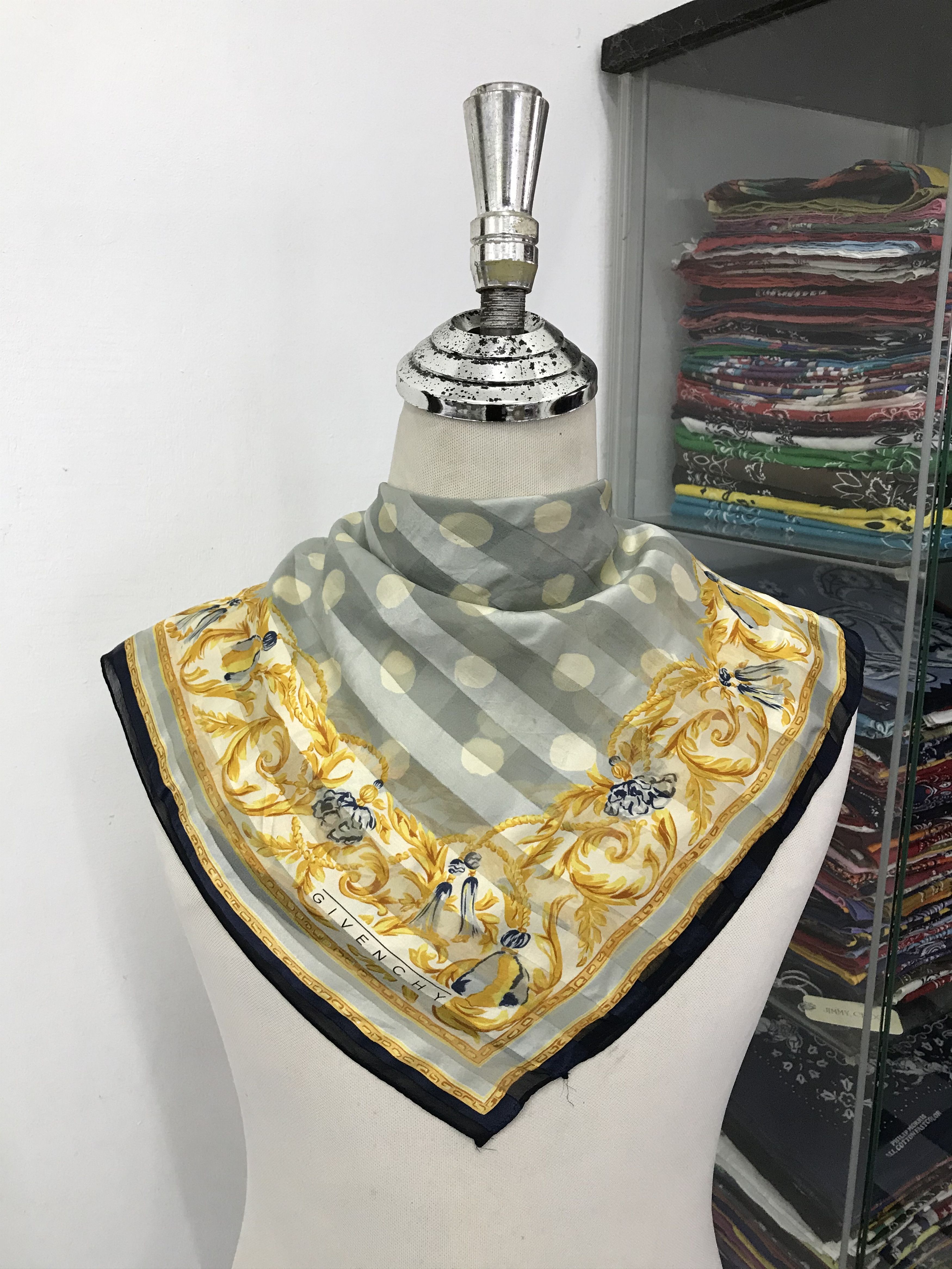 Vintage Vintage Givenchy Silk Scarf Size ONE SIZE - 1 Thumbnail