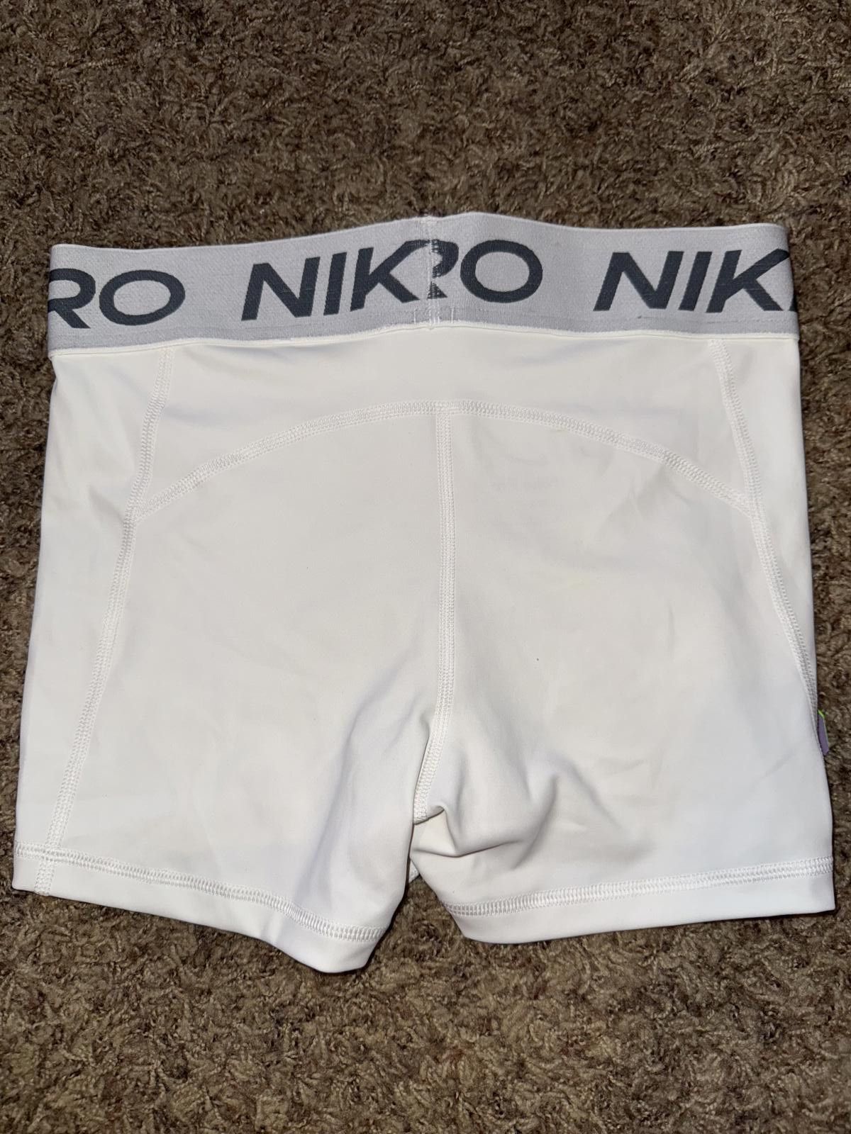 Nike Nike Pro Women's 3 Compression 365 Short Sample Size 28" / US 6 / IT 42 - 3 Thumbnail