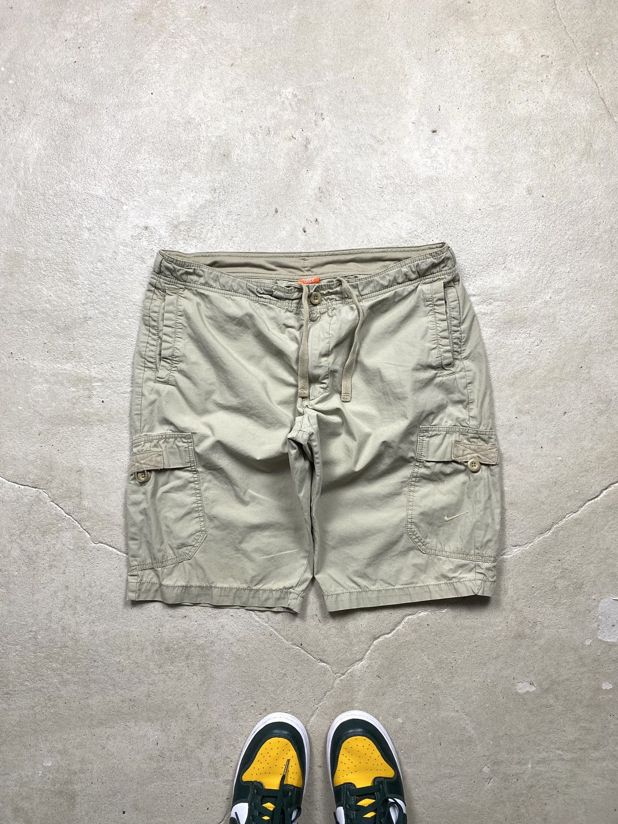 Nike Vintage Nike Cargo Shorts ACG Y2K Travis Scott style Size US 35 - 1 Thumbnail