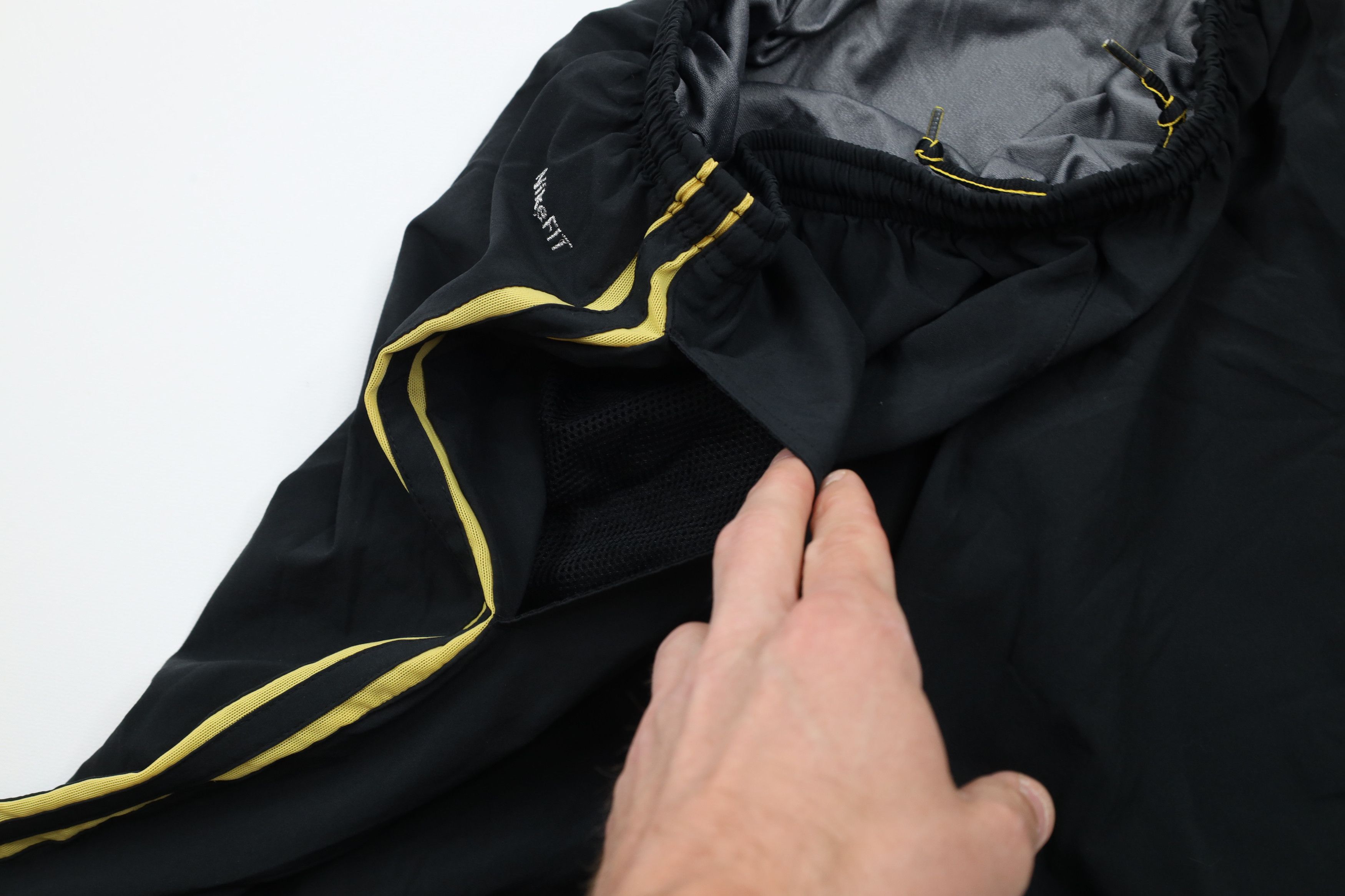 Nike × Vintage Vintage Nike Livestrong Mini Swoosh Striped Lined Shorts Size US 36 / EU 52 - 8 Thumbnail