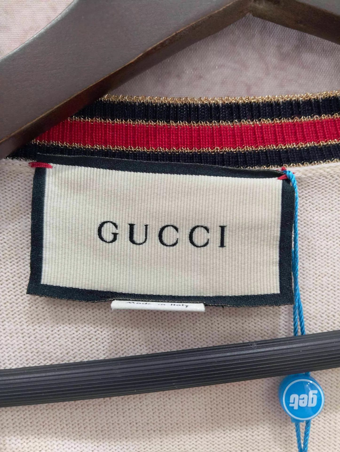 Gucci Gucci Pearl Button V-Neck Knit Cardigan S Size S / US 4 / IT 40 - 4 Thumbnail