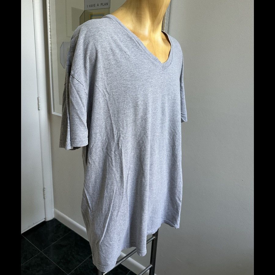 Polo Ralph Lauren VINTAGE Y2K POLO RALPH LAUREN GRAY COTTON TSHIRT VNECK XXL Size US XXL / EU 58 / 5 - 4 Thumbnail