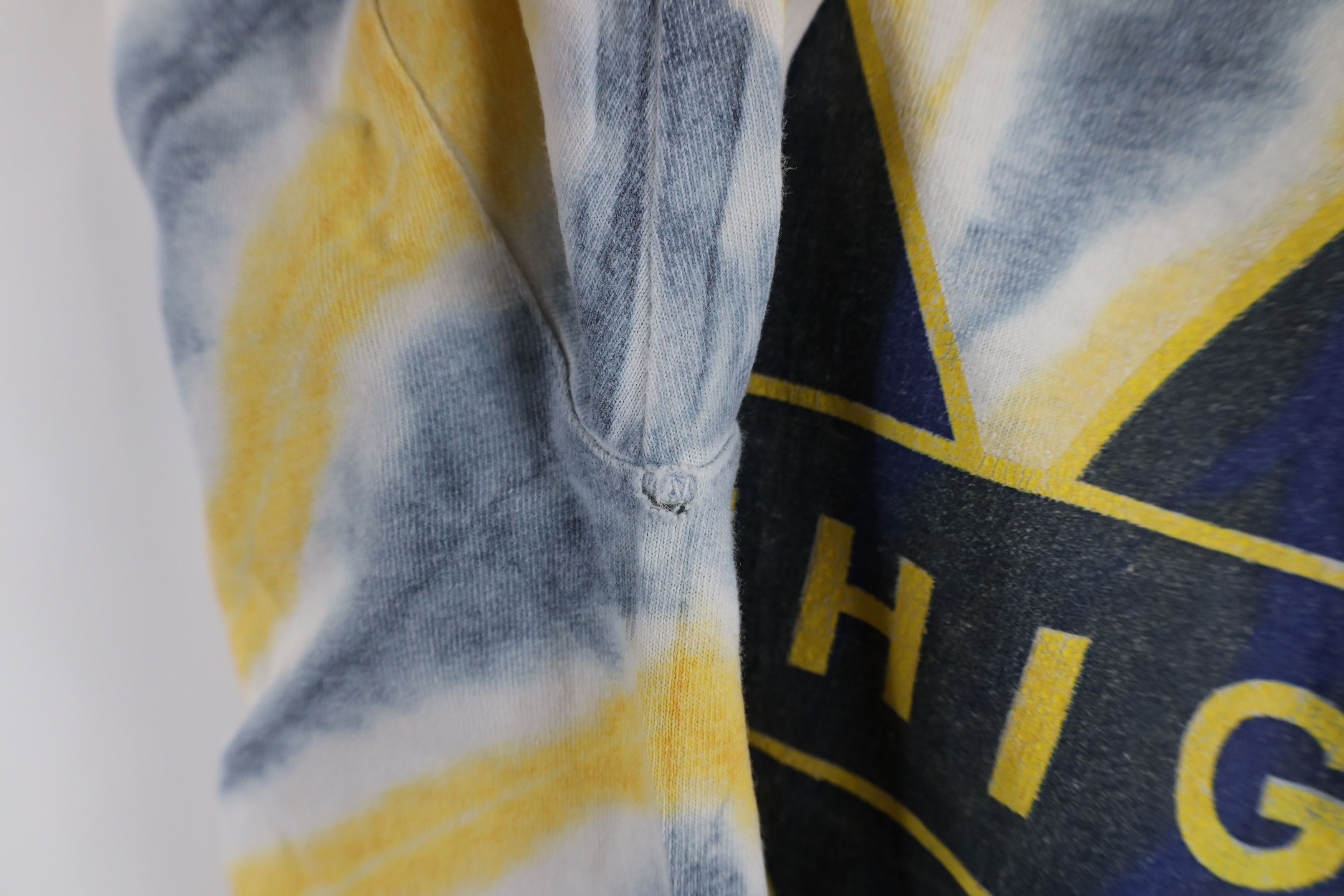 Vintage Vintage 90s Tie Dye Acid Wash University of Michigan T-Shirt Size US L / EU 52-54 / 3 - 14 Thumbnail