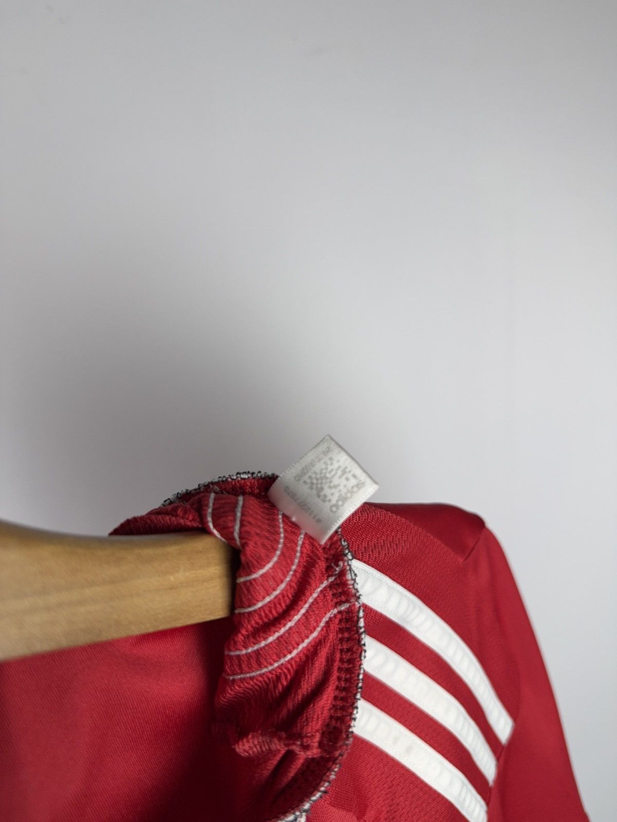 Adidas 2015 Manchester United Adidas Home Jersey ClimaCool Size US M / EU 48-50 / 2 - 4 Thumbnail