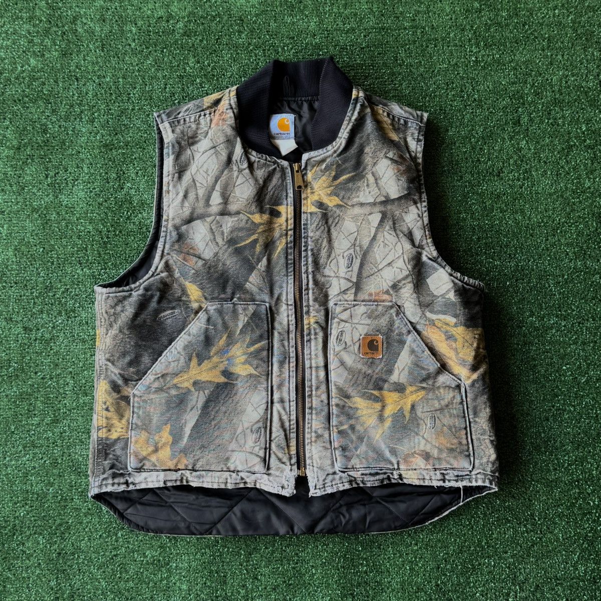 Vintage Realtree Camo Carhartt Arctic Vest
