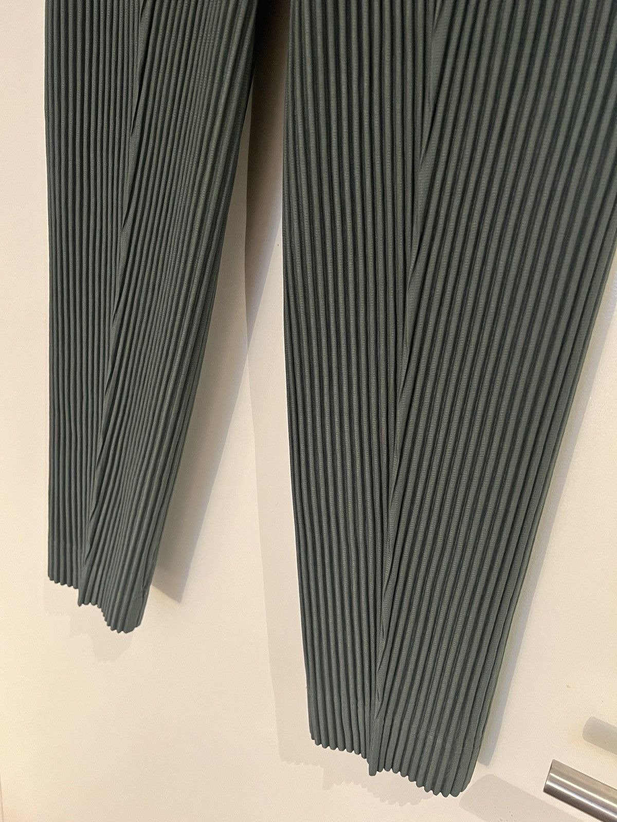 Pleats Please Issey Miyake HOMME PLISSÉ ISSEY MIYAKE Trousers Green Size 2 Medium Size US 32 / EU 48 - 2 Thumbnail