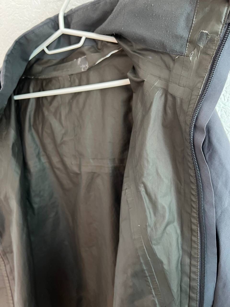 Nike ACG Nike ACG Gore-tex Paclite Outdoor Jacket Gorpcore Size US M / EU 48-50 / 2 - 7 Thumbnail