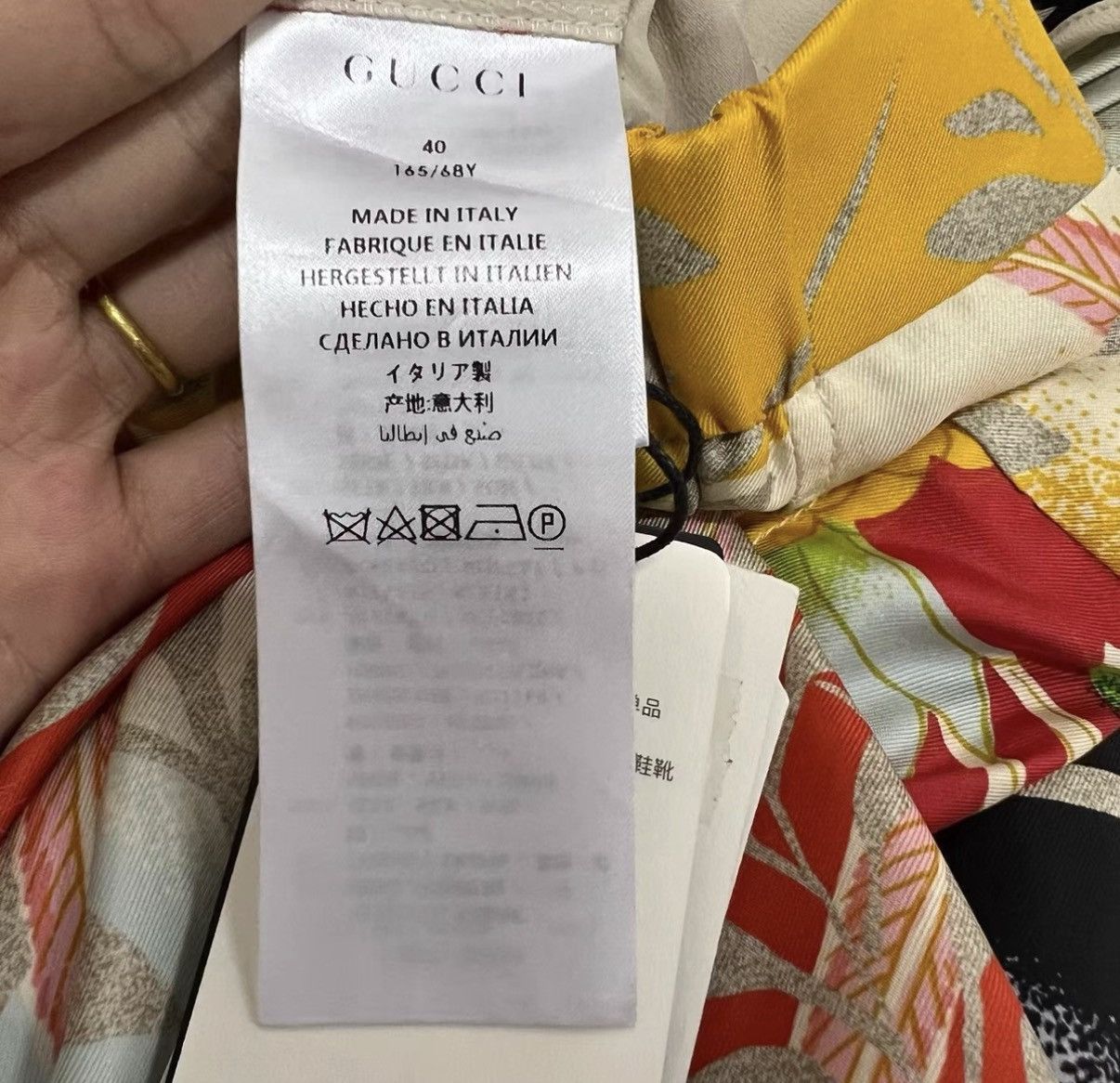 Gucci Gucci Multi-element Printed Shorts J41 Size 27" / US 4 / IT 40 - 4 Thumbnail