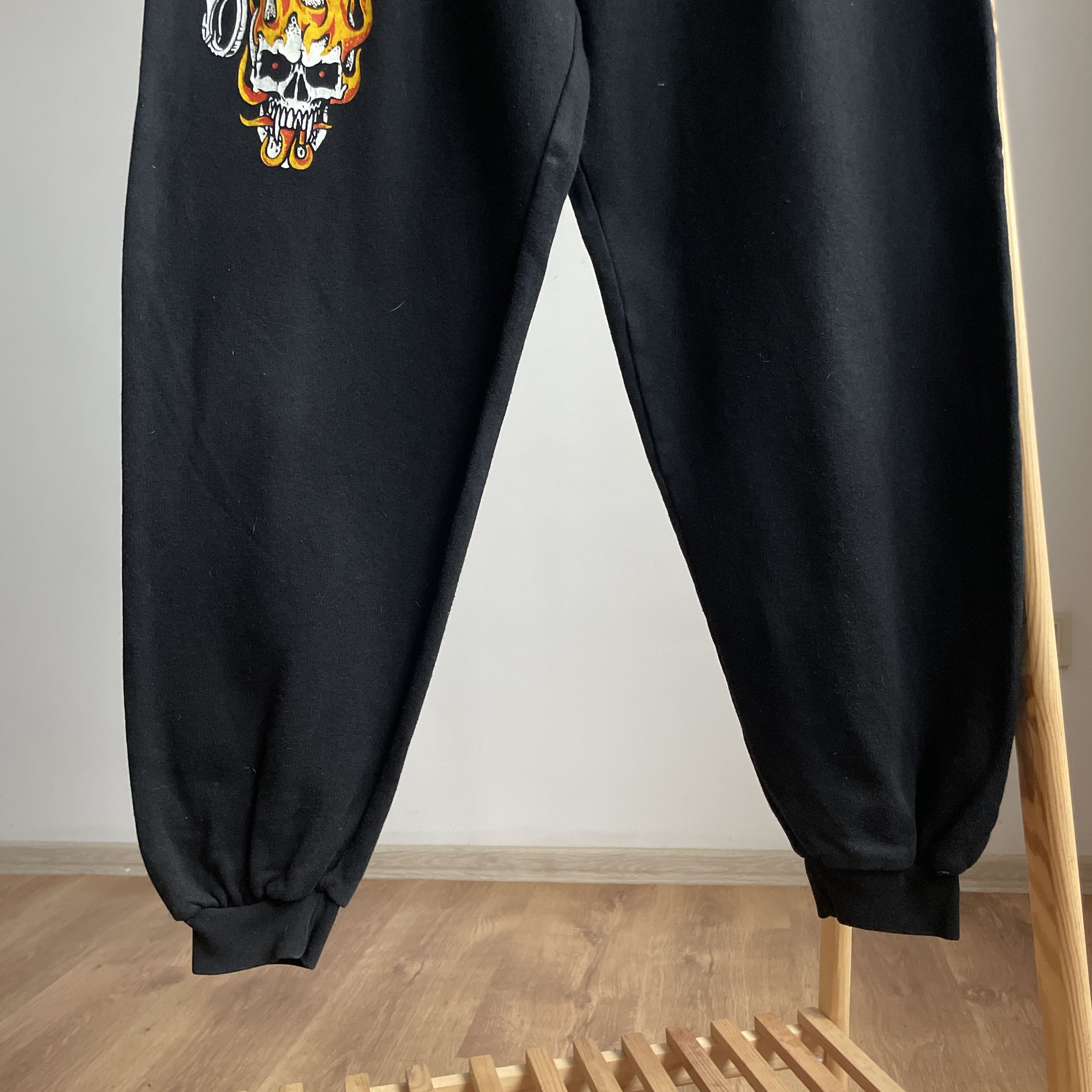 Vintage Vintage 90's Burning Skull Baggy Sweatpants Size XXL Size US 36 / EU 52 - 6 Thumbnail