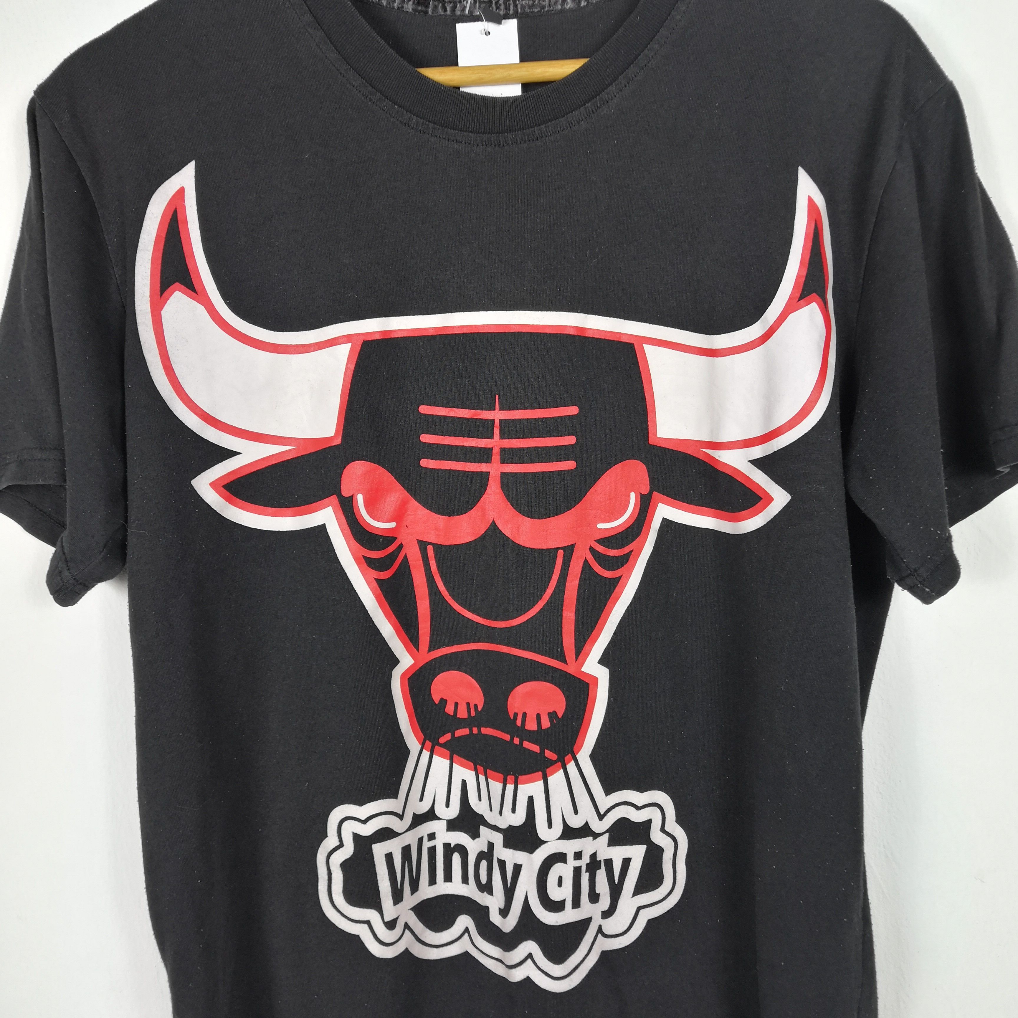 NBA Vintage Y2K Bull alike Chicago Bull T-shirt NBA Parody Tee Size US M / EU 48-50 / 2 - 3 Thumbnail
