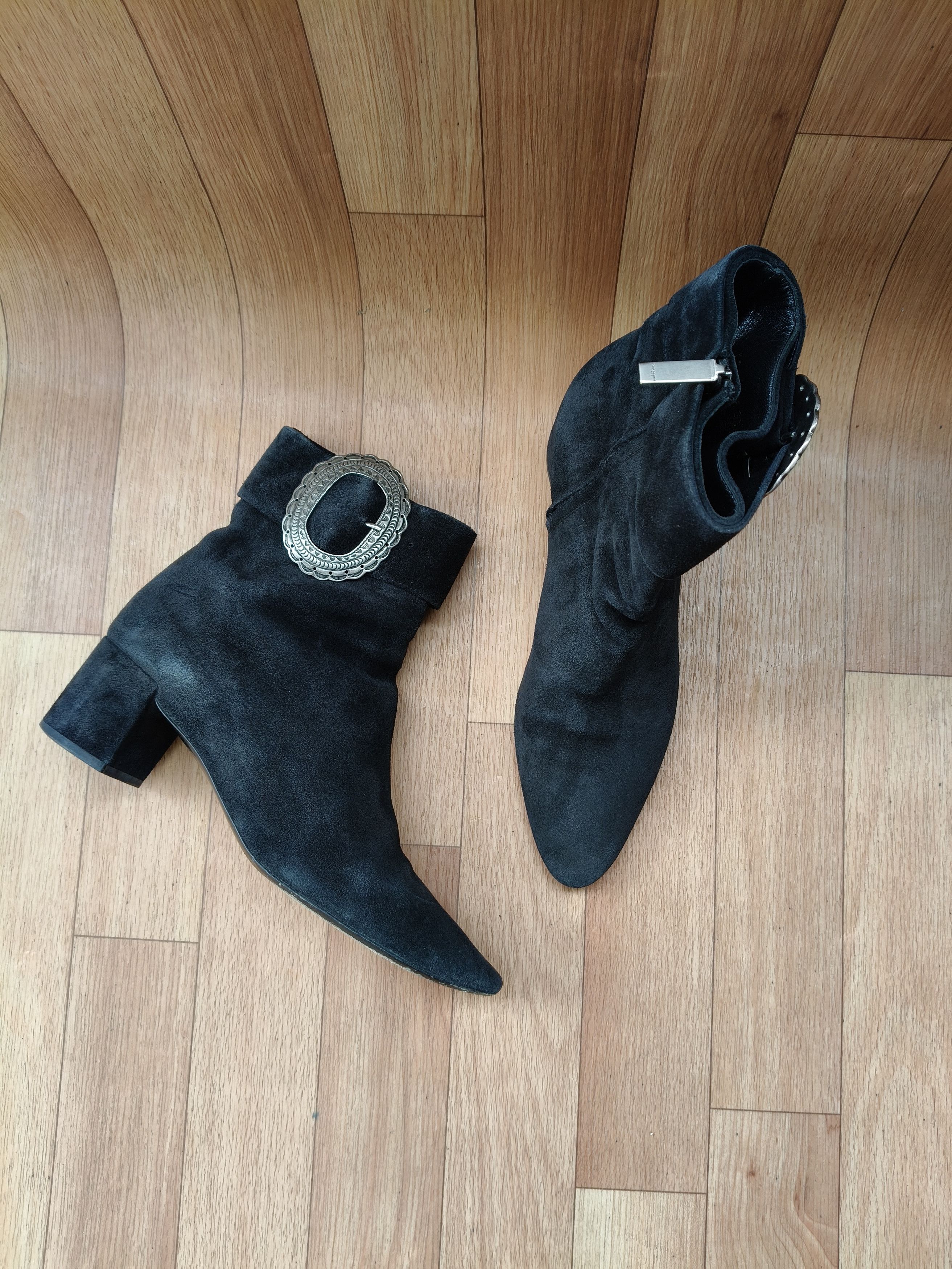 Yves Saint Laurent Saint Laurent detail buckle boot Size US 9.5 / IT 39.5 - 4 Thumbnail