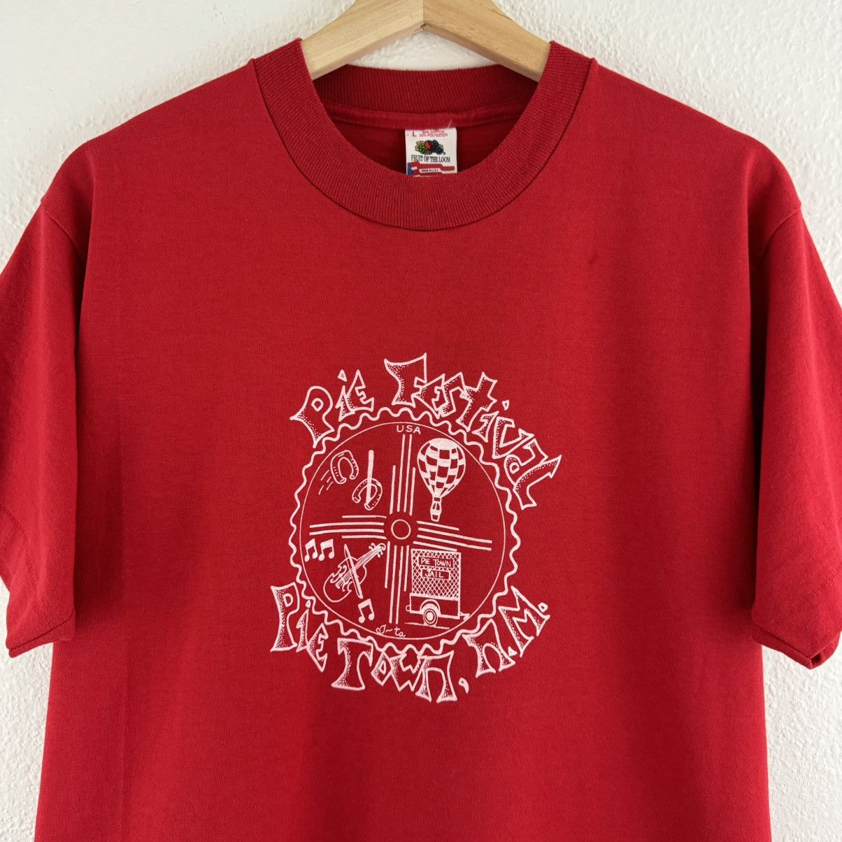 Fruit Of The Loom Vintage 90s Red Single Stitch Pie Festival Pie Town, NM Tee Size US L / EU 52-54 / 3 - 2 Thumbnail
