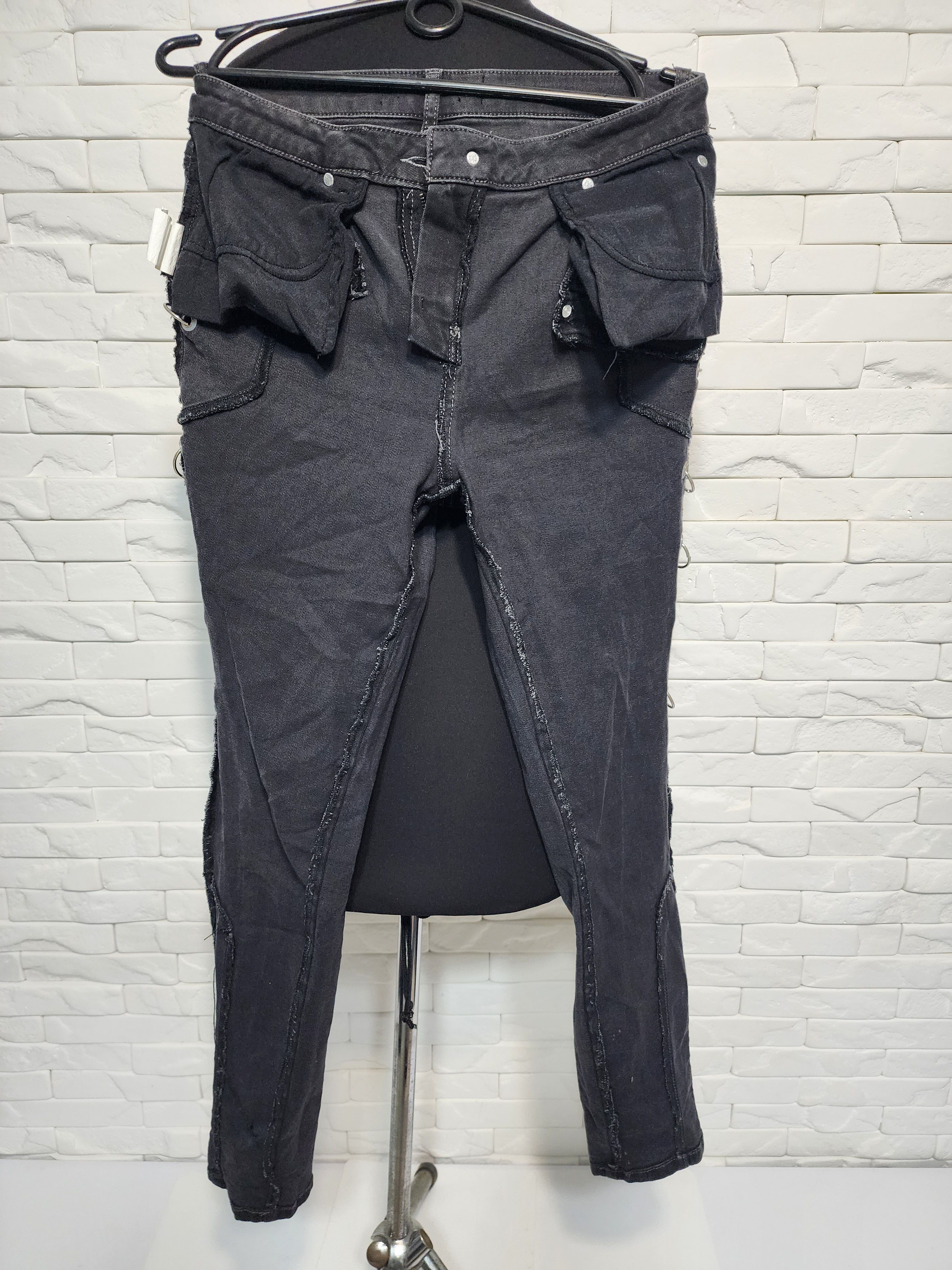 Designer Black women's jeans with decorative chains. Size 30" / US 8 / IT 44 - 8 Thumbnail