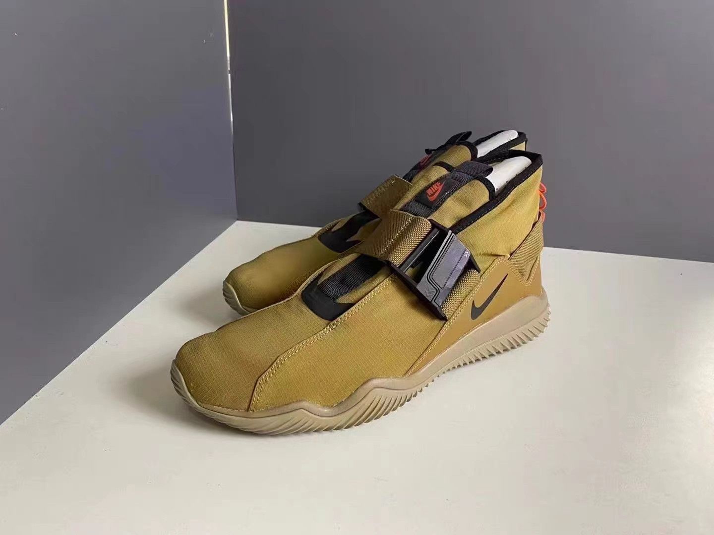 Nike Nike ACG 07 KMTR Brown Khaki Outdoor Shoes K15 Size US 13 / EU 46 - 1 Thumbnail