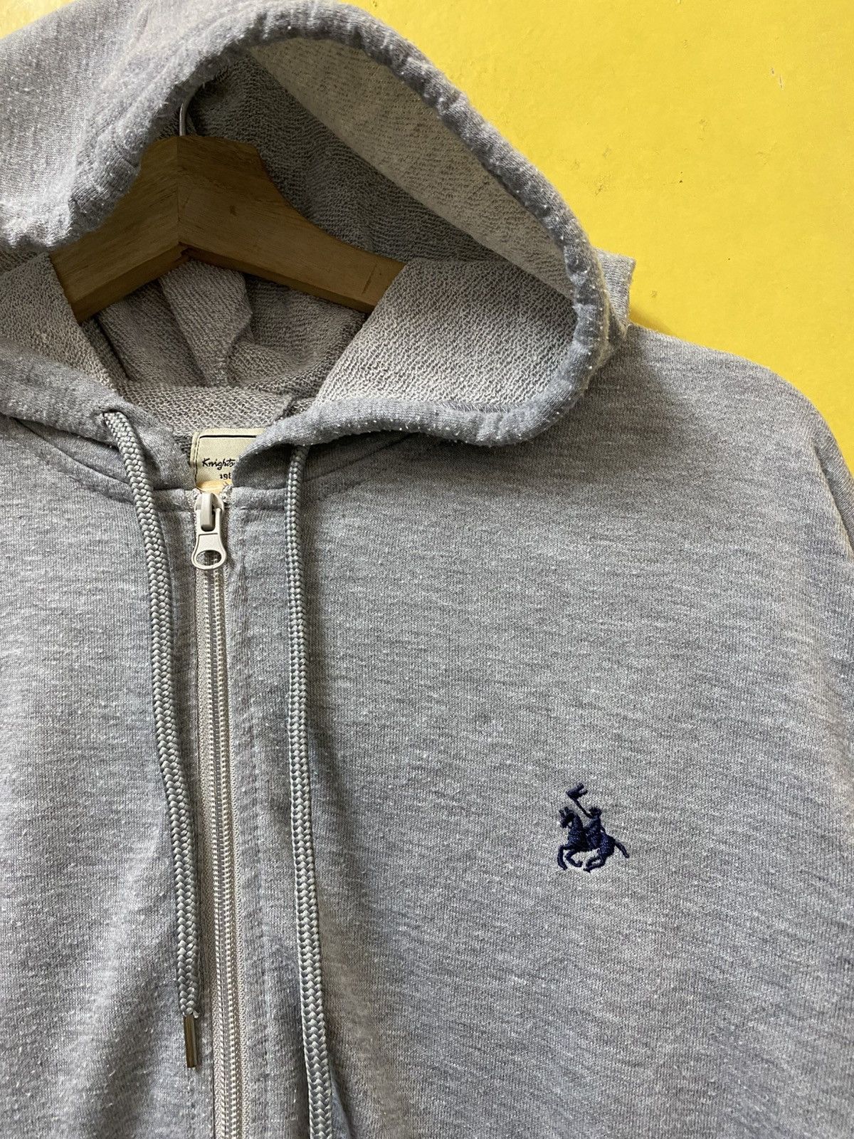 The Unbranded Brand Knigh Of Round Table Sweater Cotton Zipper Size US M / EU 48-50 / 2 - 3 Thumbnail