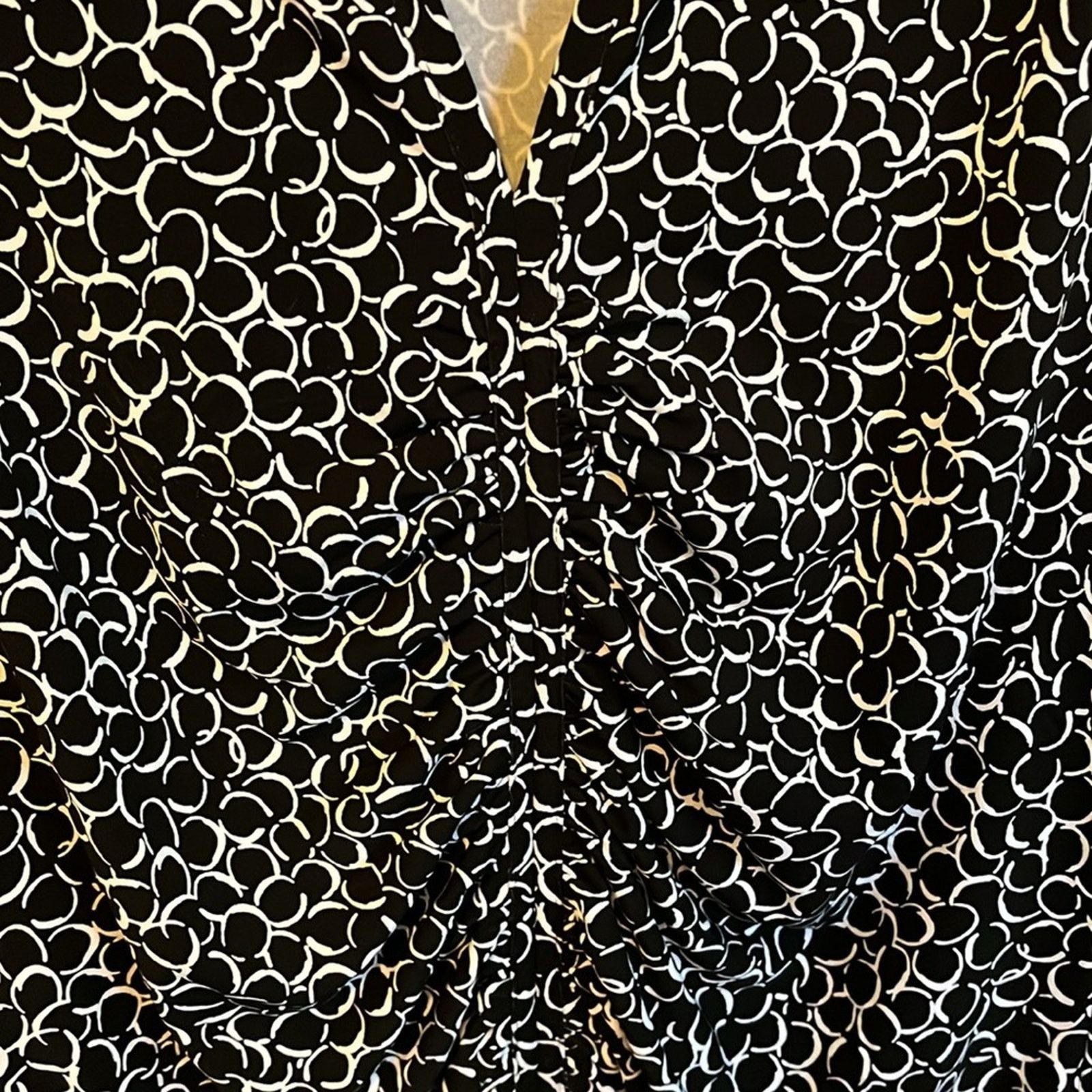 White House Black Market White House Black Market Sleeveless ruched Blouse medium Size M / US 6-8 / IT 42-44 - 3 Thumbnail