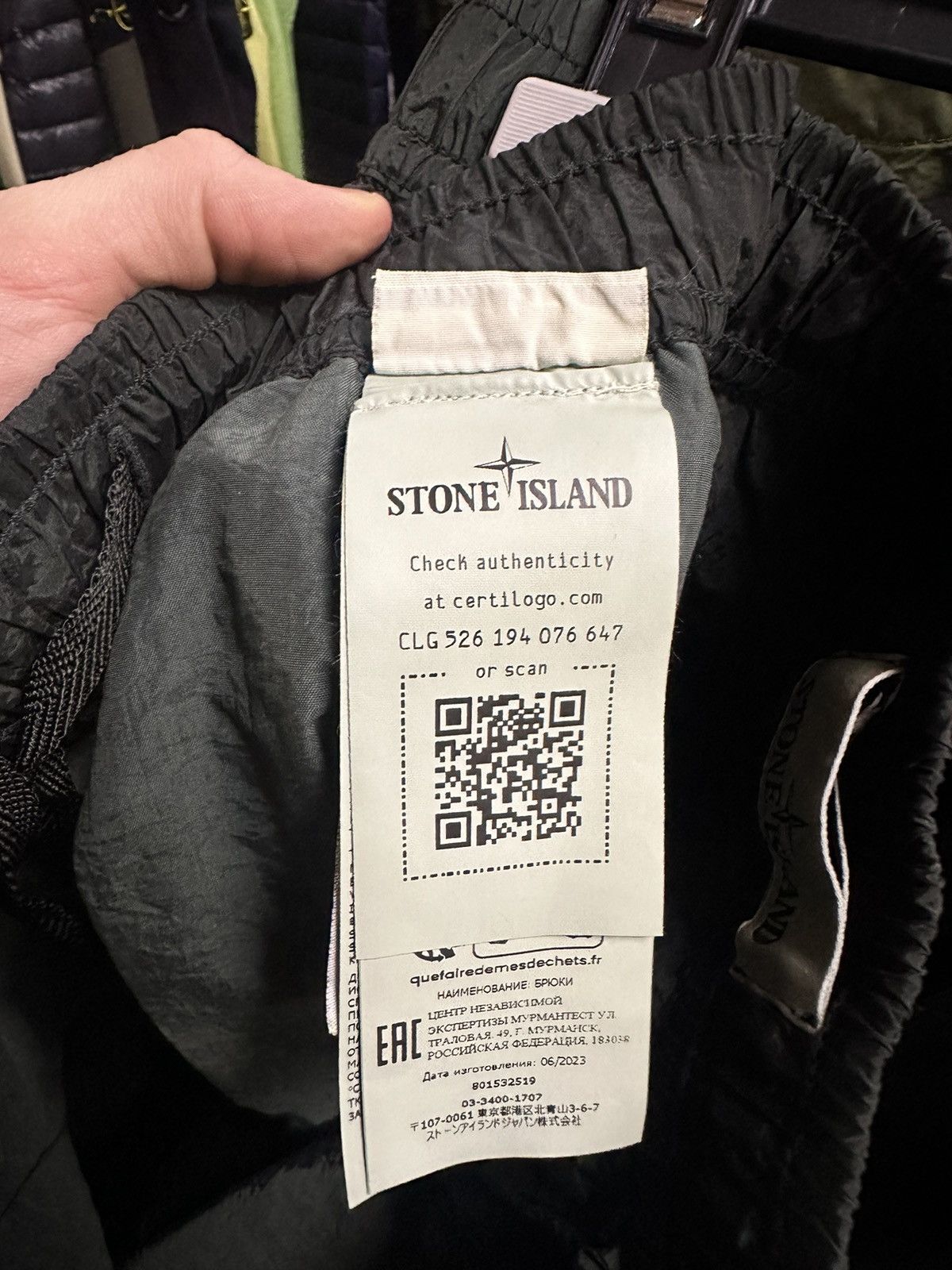 Stone Island × Vintage Stone island nylon metal green pants joggers size: 30;33 Size US 30 / EU 46 - 11 Thumbnail