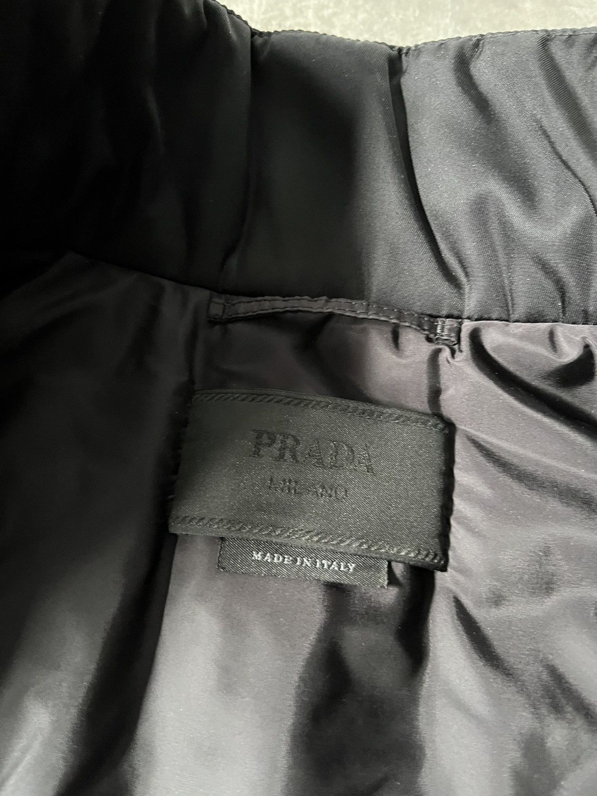 Prada Prada Re-Nylon padded bomber jacket black yellow Size US M / EU 48-50 / 2 - 8 Thumbnail