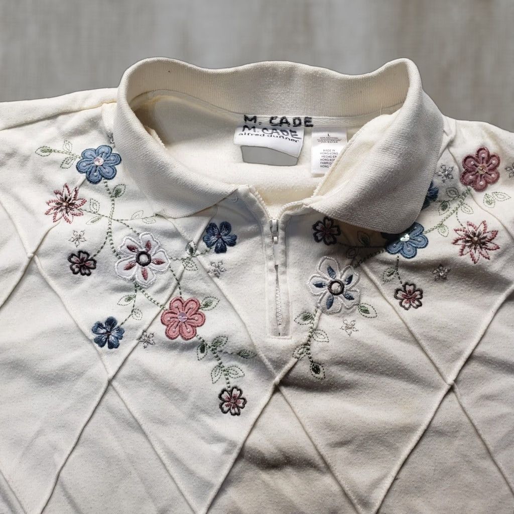 Vintage VINTAGE Alfred Dunner Women's Sweater Top 1/4 Zip Floral White Size Large Girl Size L / US 10 / IT 46 - 1 Thumbnail
