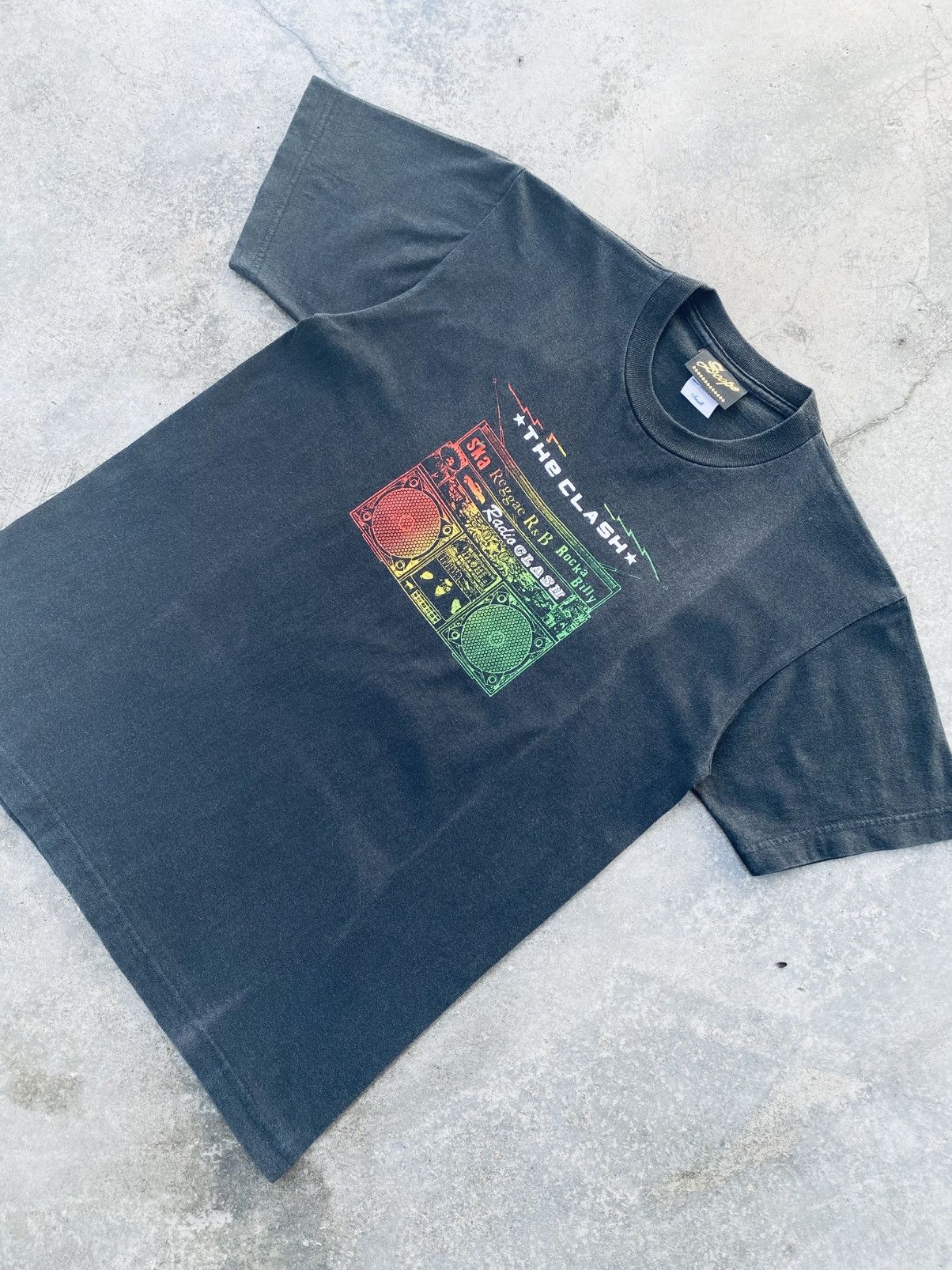 Band Tees Vintage The Clash Punk Band Tees - Radio Clash Size US S / EU 44-46 / 1 - 3 Thumbnail