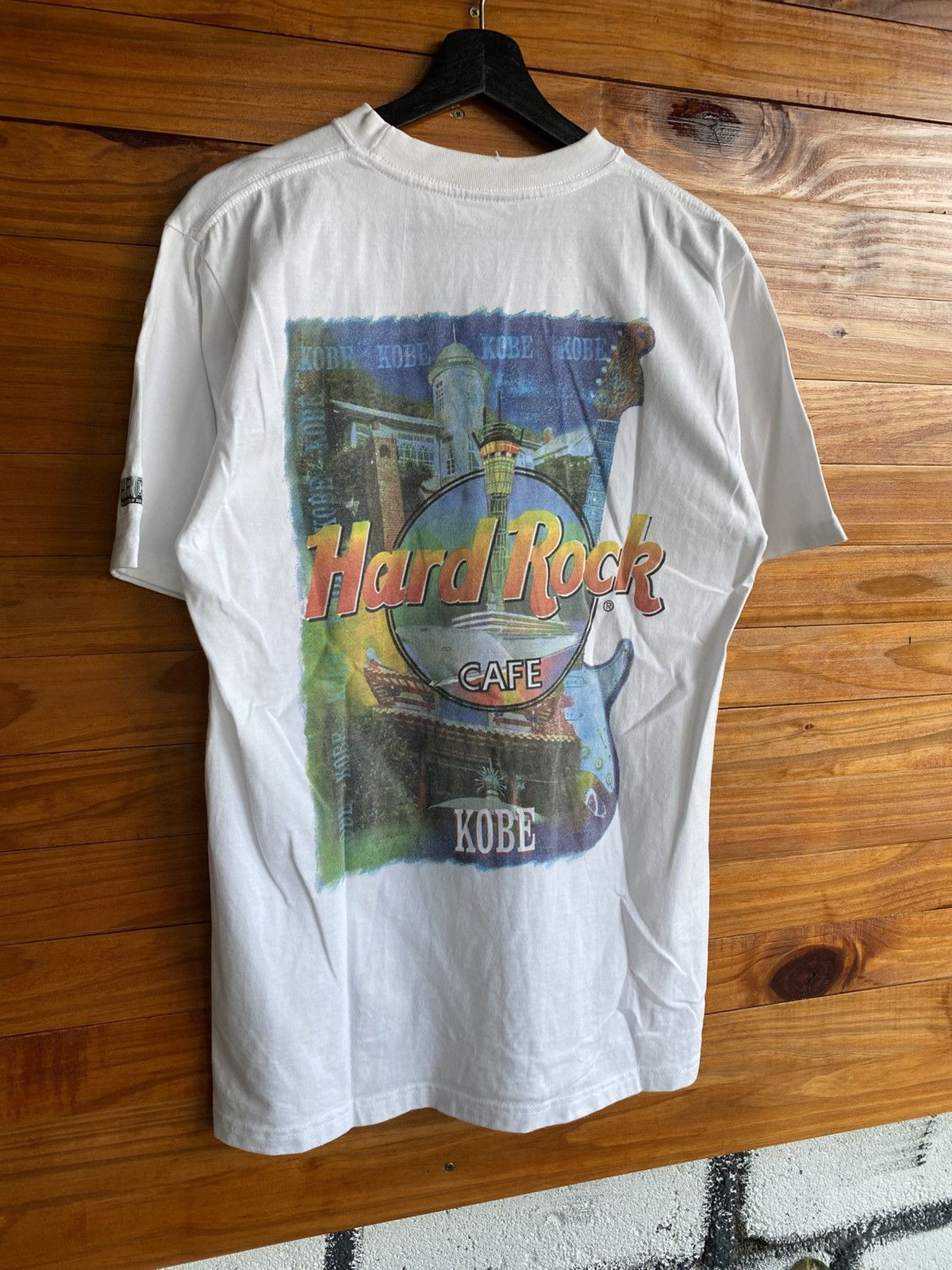 Hard Rock Cafe Vintage Hard Rock Cafe Kobe Heavy Tee White T-Shirt 1990s Size US M / EU 48-50 / 2 - 5 Thumbnail