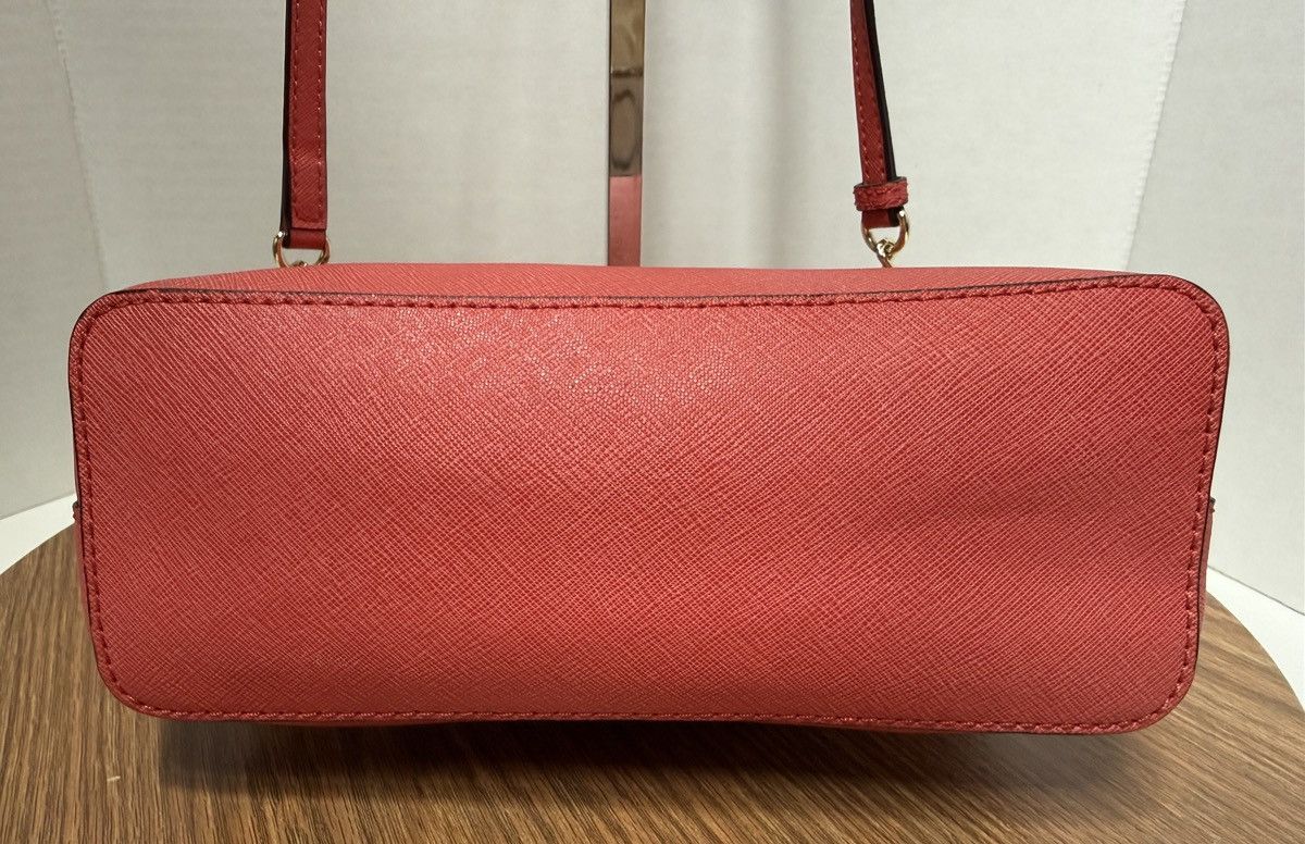 Michael Kors Michael Kors Cindy Saffiano Leather Salmon Chain Crossbody Size ONE SIZE - 5 Thumbnail