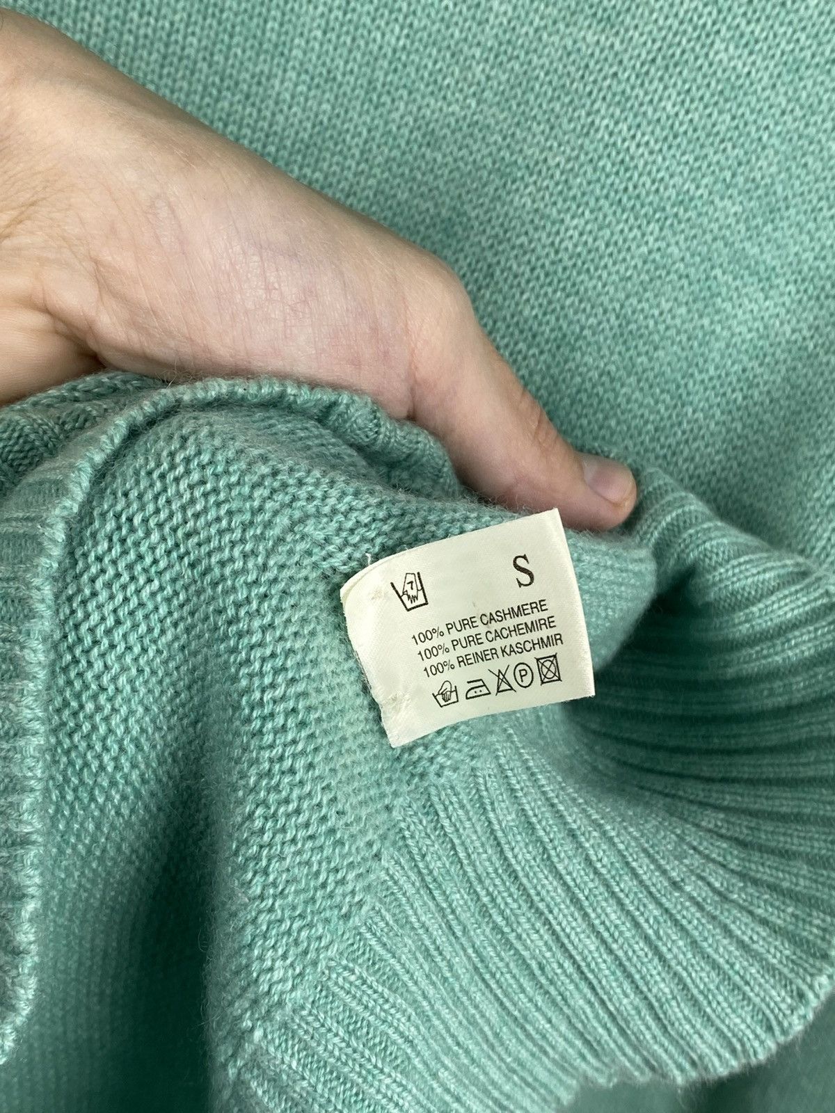 Other Hawico Scoltand Pure Cashmere Sweater Men size S Size US S / EU 44-46 / 1 - 7 Thumbnail