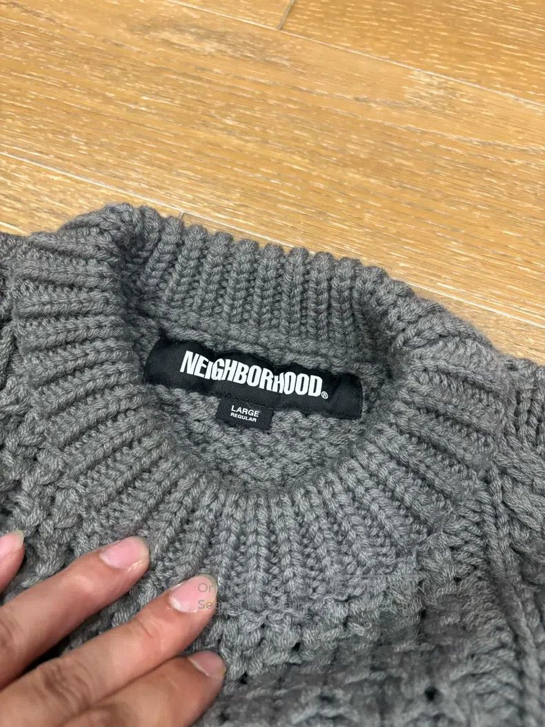 Neighborhood Neighborhood Distressed Sweater L Size Size US L / EU 52-54 / 3 - 5 Thumbnail
