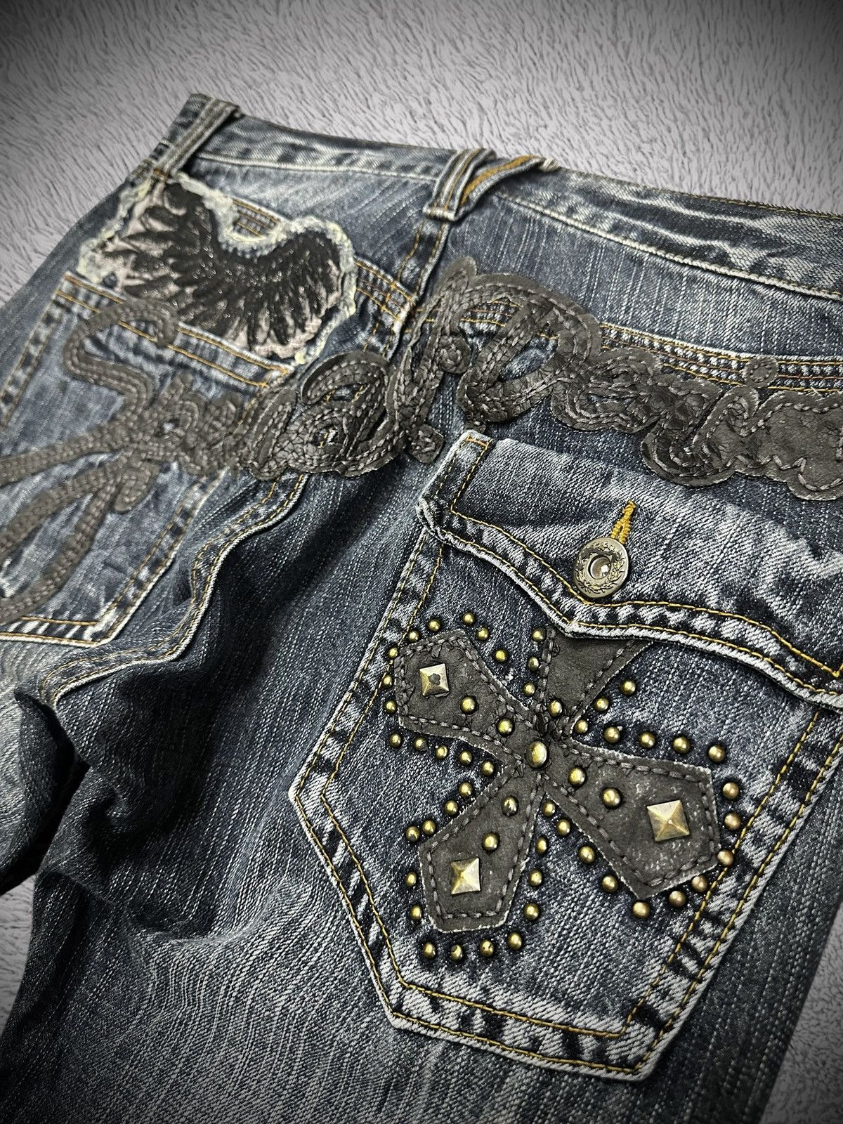 Japanese Brand 💥rare💥 japanese brand anti label studded embroidery jeans Size US 32 / EU 48 - 3 Thumbnail